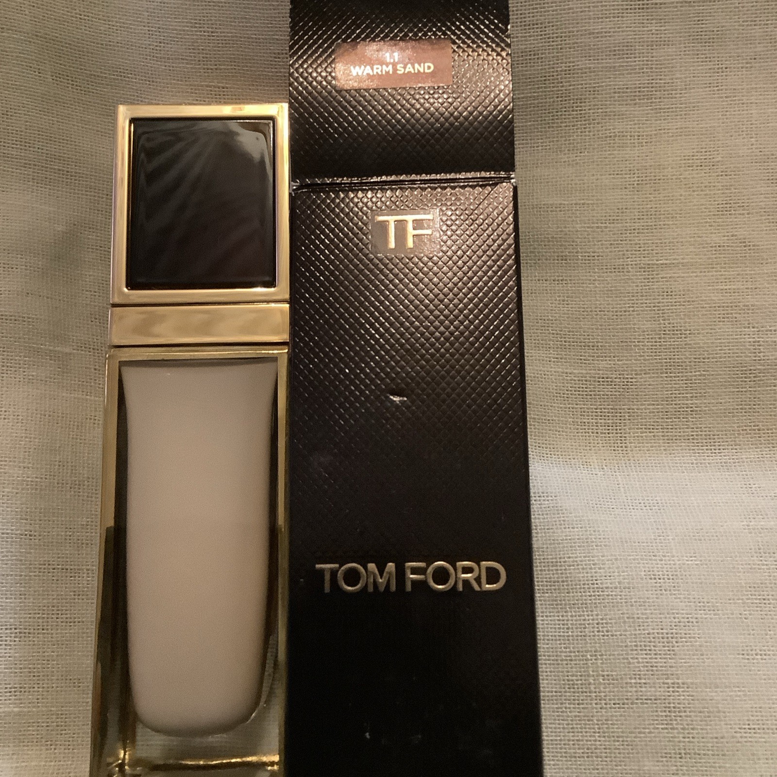 Tom Ford TF Shade Illuminate SPF 50 Soft Radiance Foundation 1.1 Warm Sand 1 oz