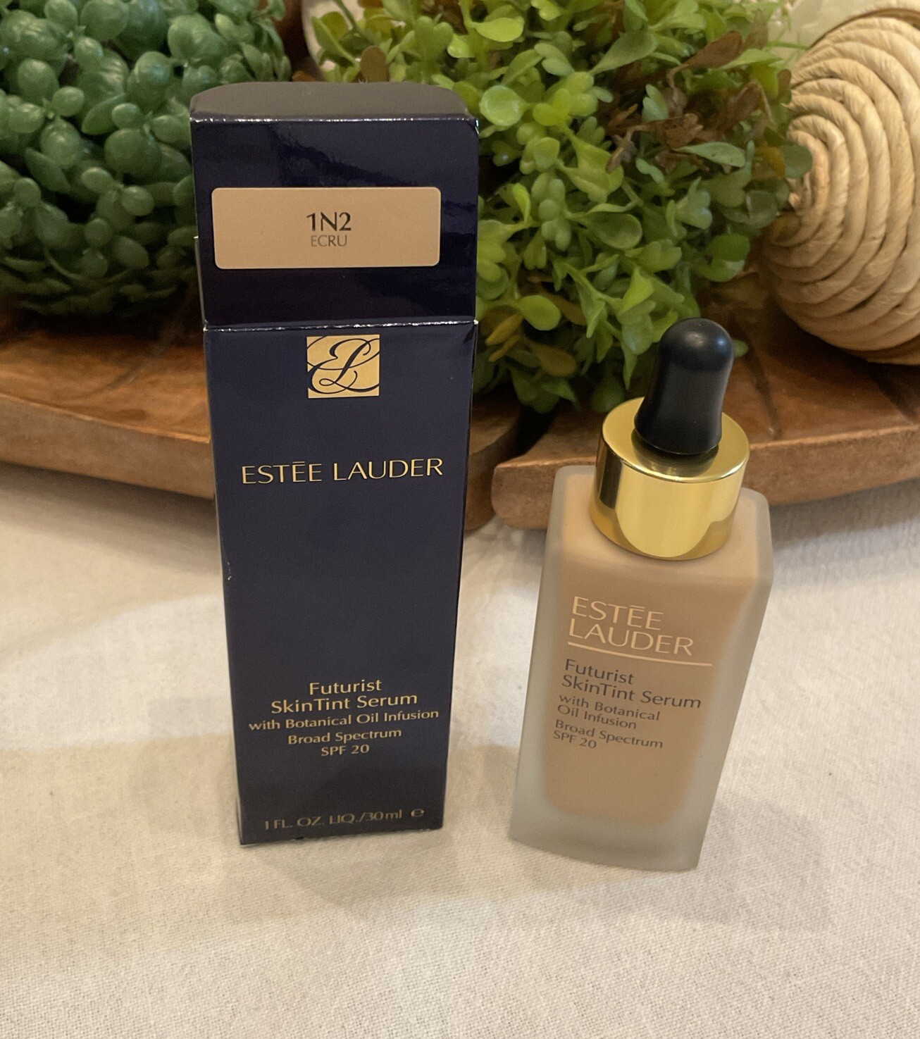 Estee Lauder Futurist SkinTint Serum SPF20 1N2 Ecru 1 oz 💯Authentic New