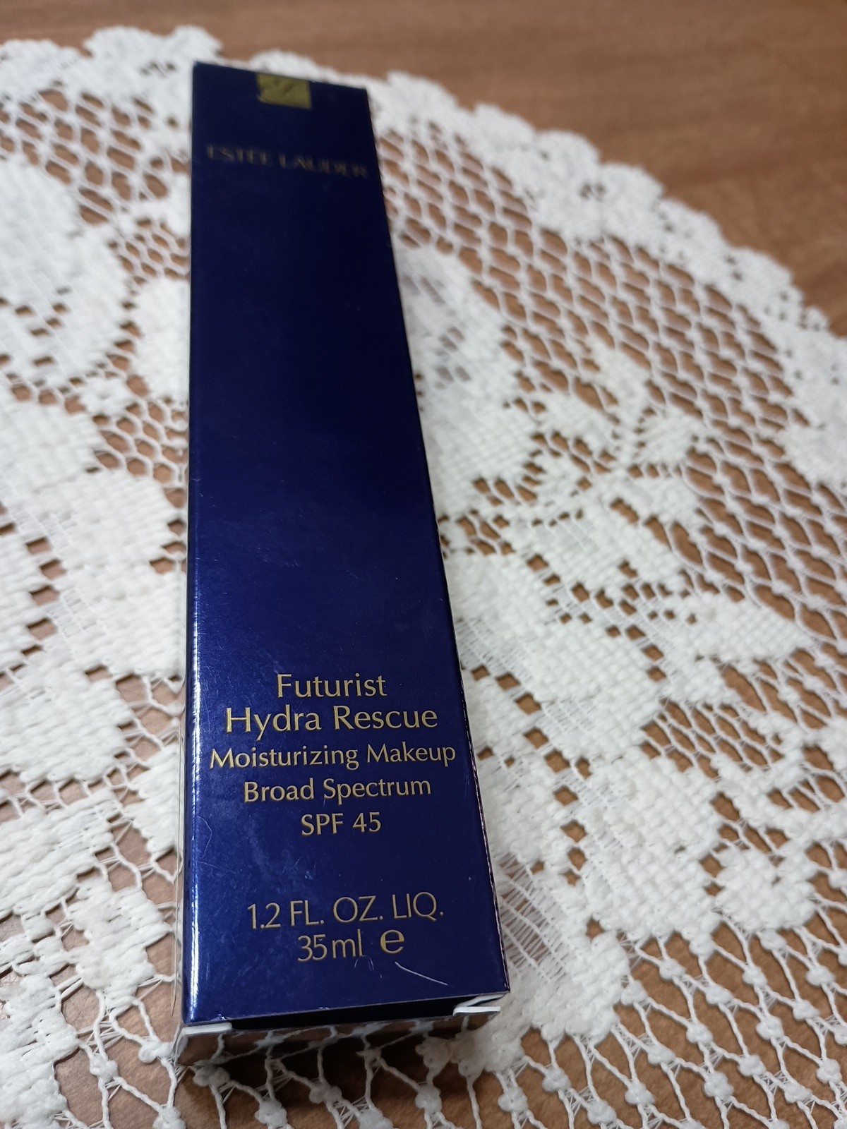 6W1 SANDALWOOD- Estee Lauder Futurist Hydra Rescue Moisturizing Makeup SPF 45
