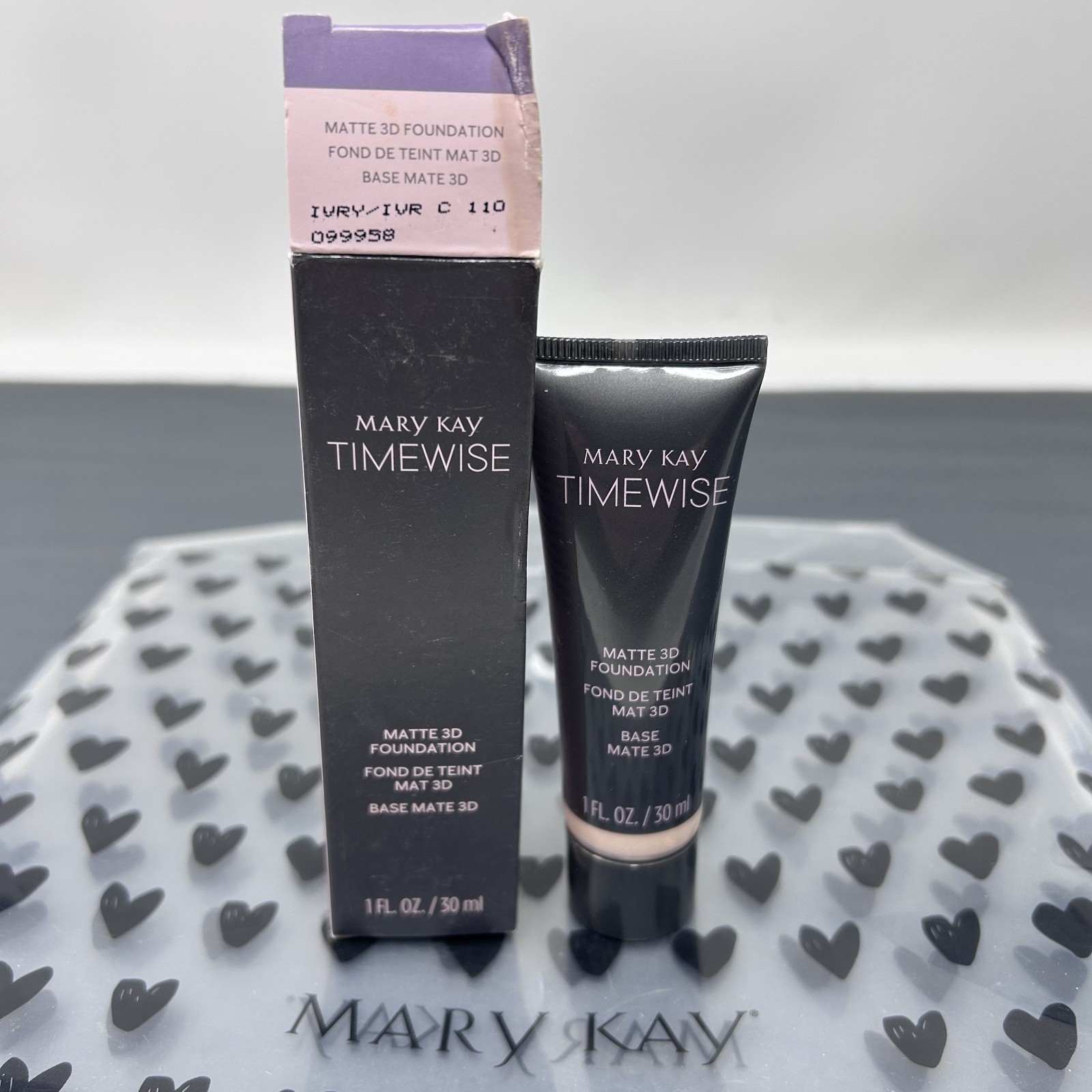 Mary Kay TIMEWISE Matte 3D Foundation Combo To Oily ~099958~Ivory C110~1 fl oz