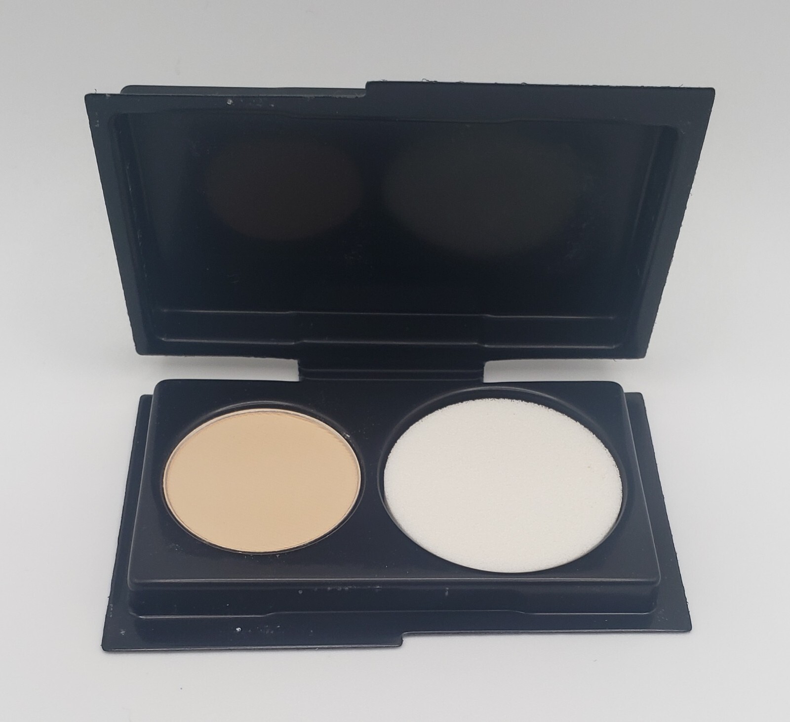 2x MAC Studio Fix Powder Plus Foundation SAMPLE size #NC20 0.05oz/1.5g (ea)