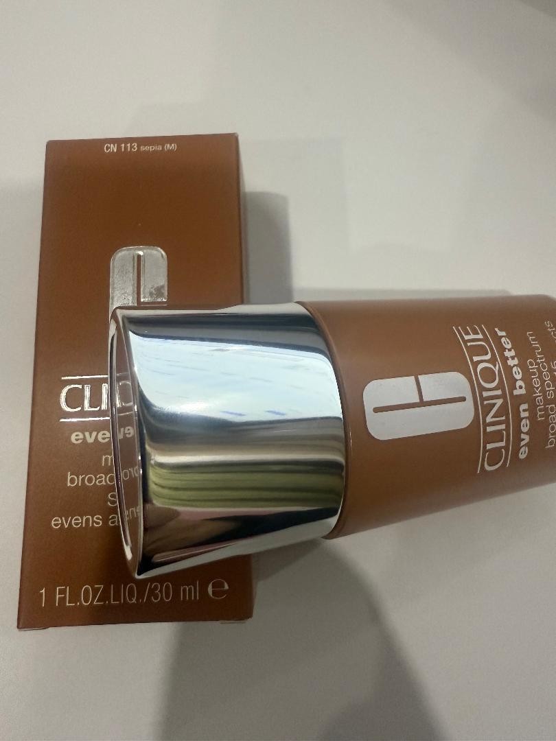 Clinique Even Better Makeup SPF 15 CN 113 Sepia – 1 fl oz NIB