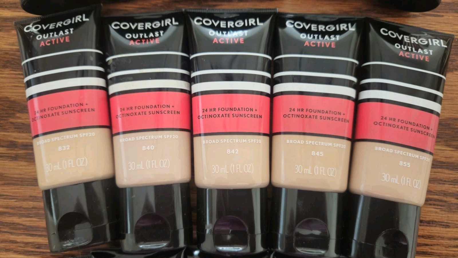 COVERGIRL-OUT LAST ACTIVE-24HR FOUNDATION-CHOOSE YOUR SHADE/SHADES-READ!!!