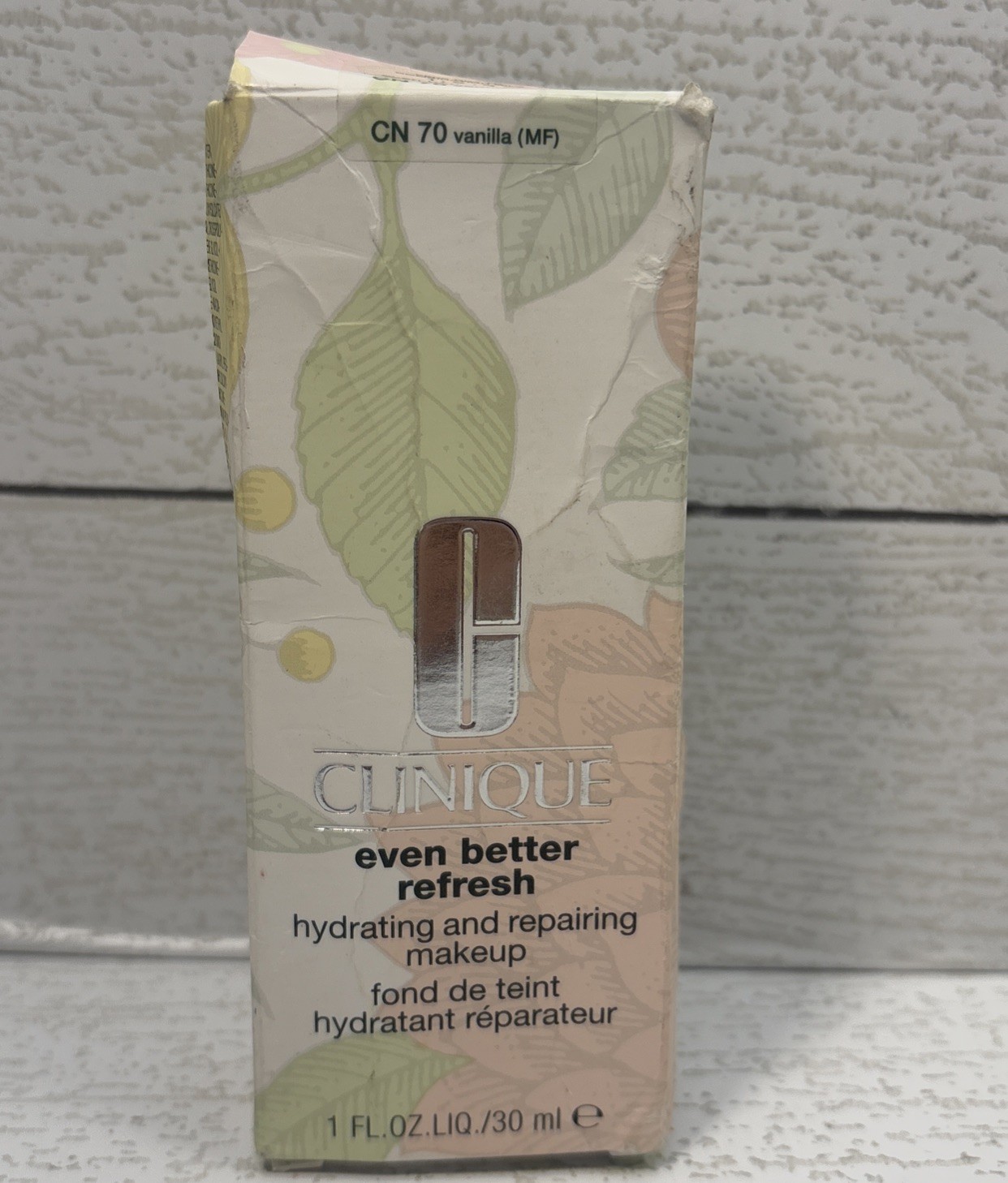 Clinique Even Better Refresh Foundation CN 70 Vanilla Damaged Box -Sealed