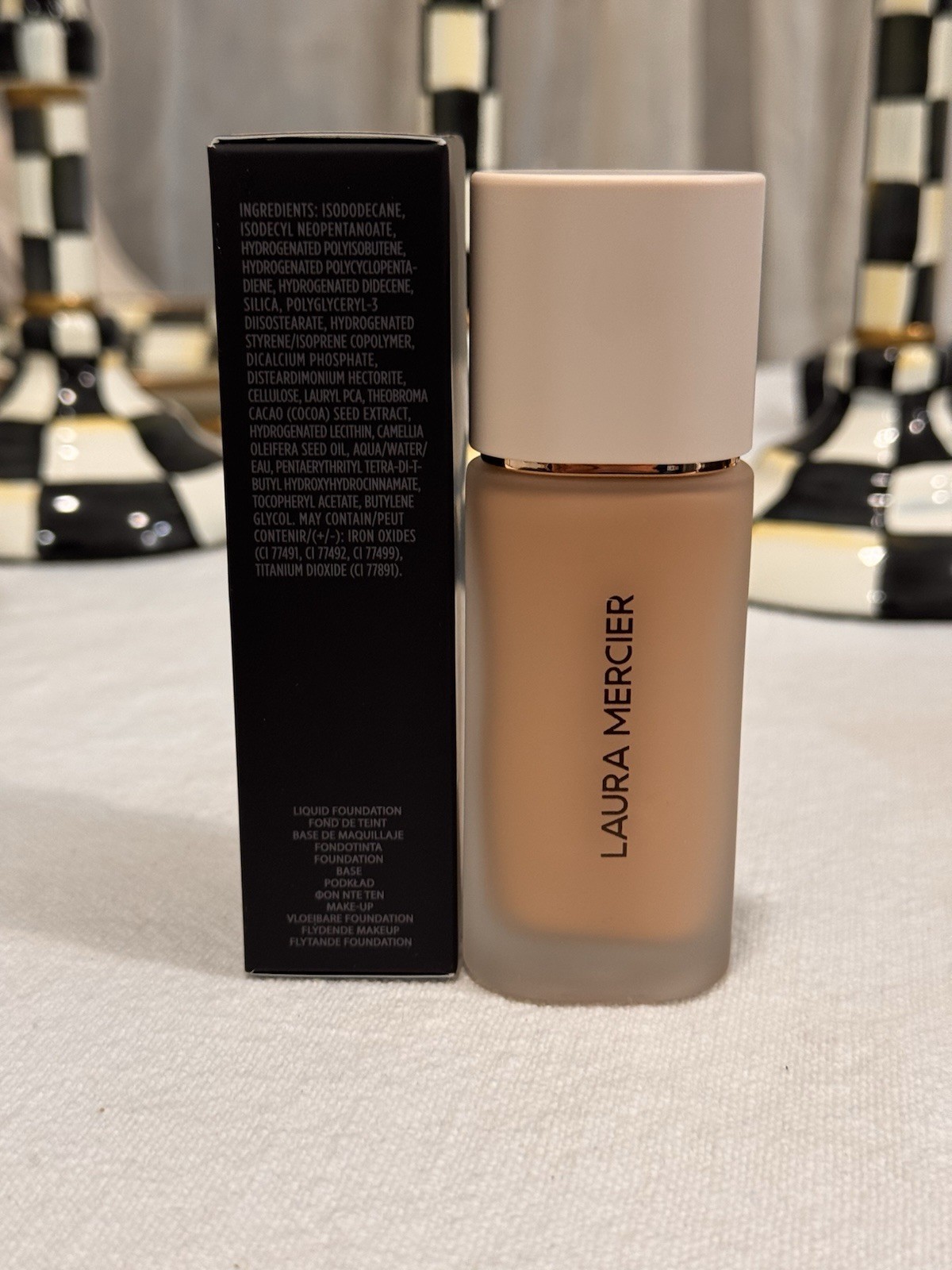Laura Mercier Real Flawless Weightless Perfecting Foundation 2C2 SOFT SAND NIB