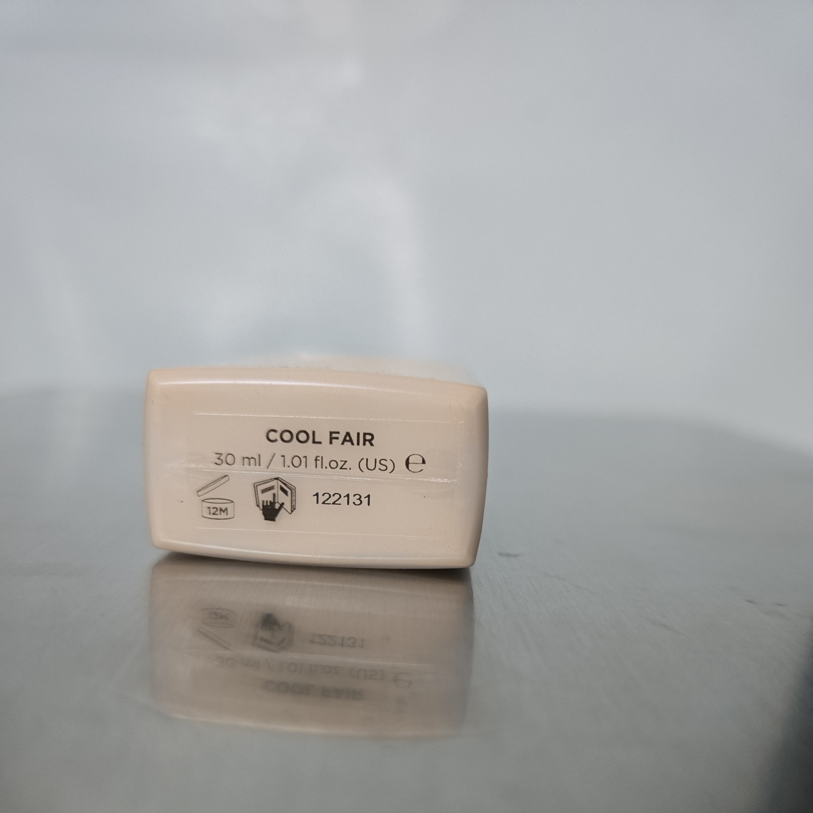 ~ ICONIC LONDON Super Smoother Blurring Skin Tint | cool fair~ NEW in Box
