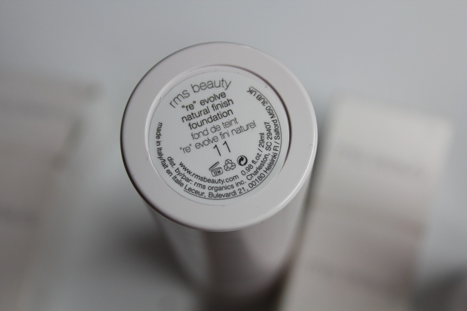 rms beauty ReEvolve Medium Coverage Liquid Foundation 4 COLORS ITALY