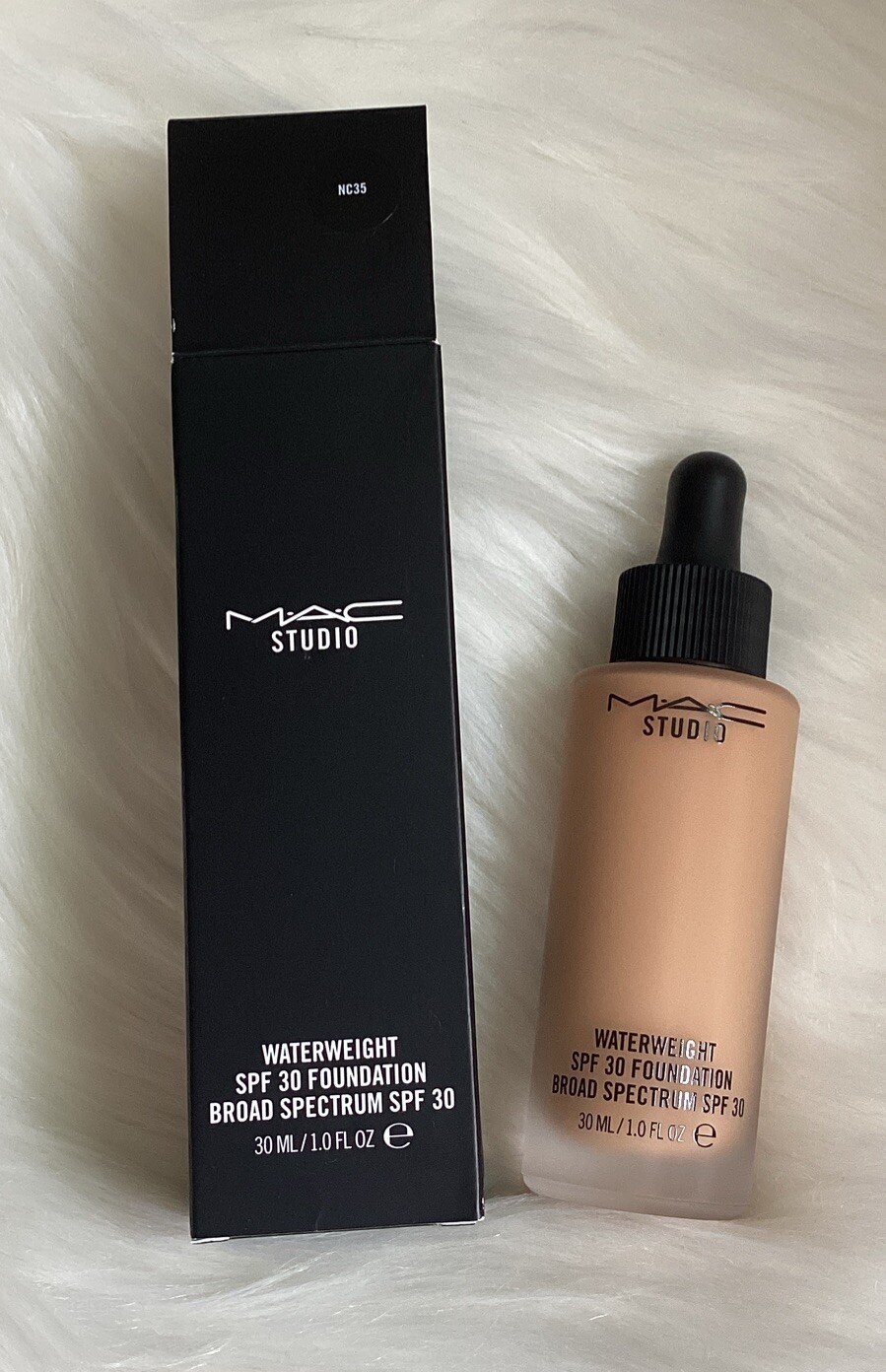MAC Studio Waterweight SPF 30 Foundation ~ NC35 ~ 30ml/1oz Full Size NIB