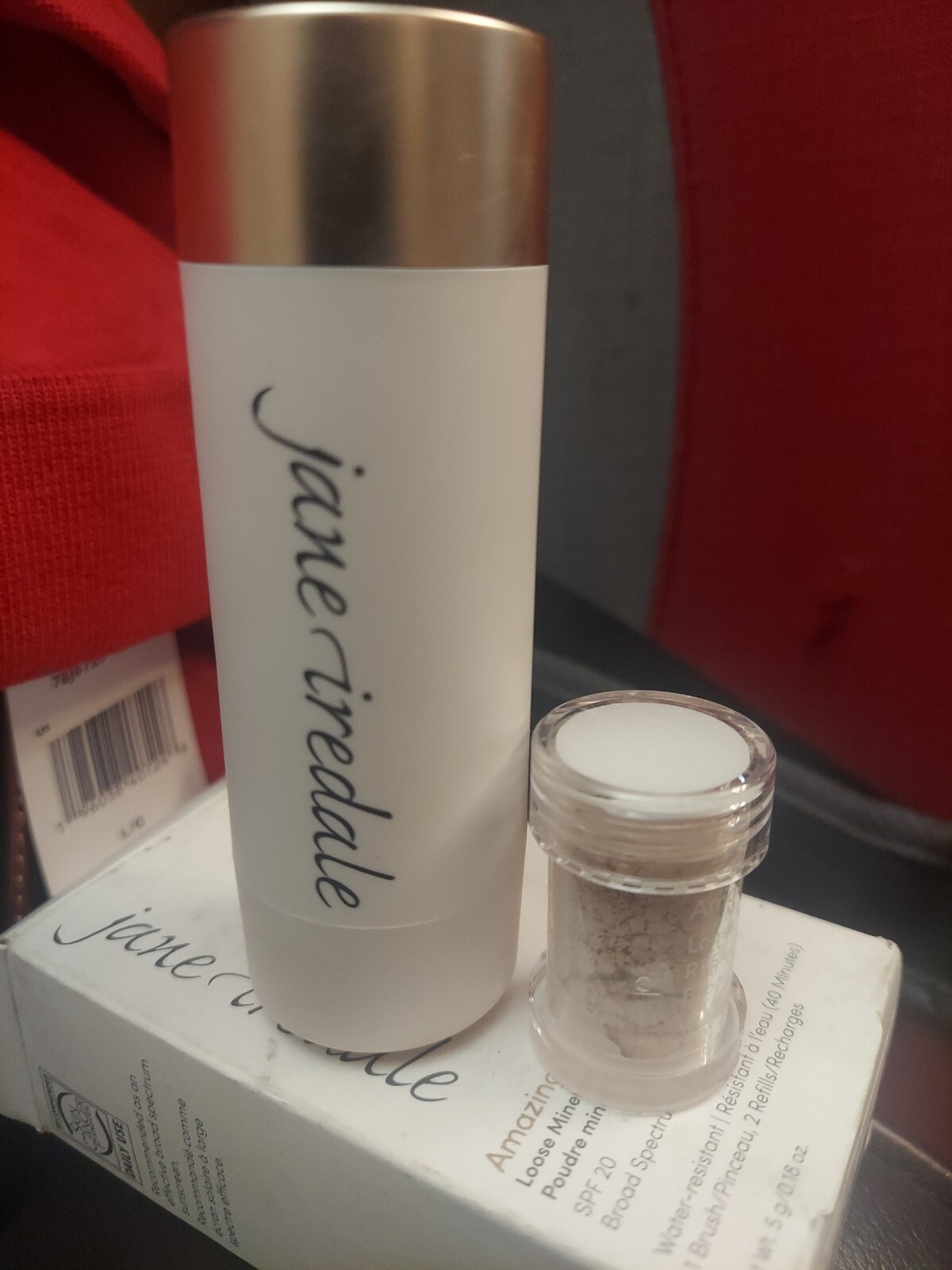 Jane Iredale Amazing Base Refillable Brush 5g (2 Refills) SPF 20 – Natural