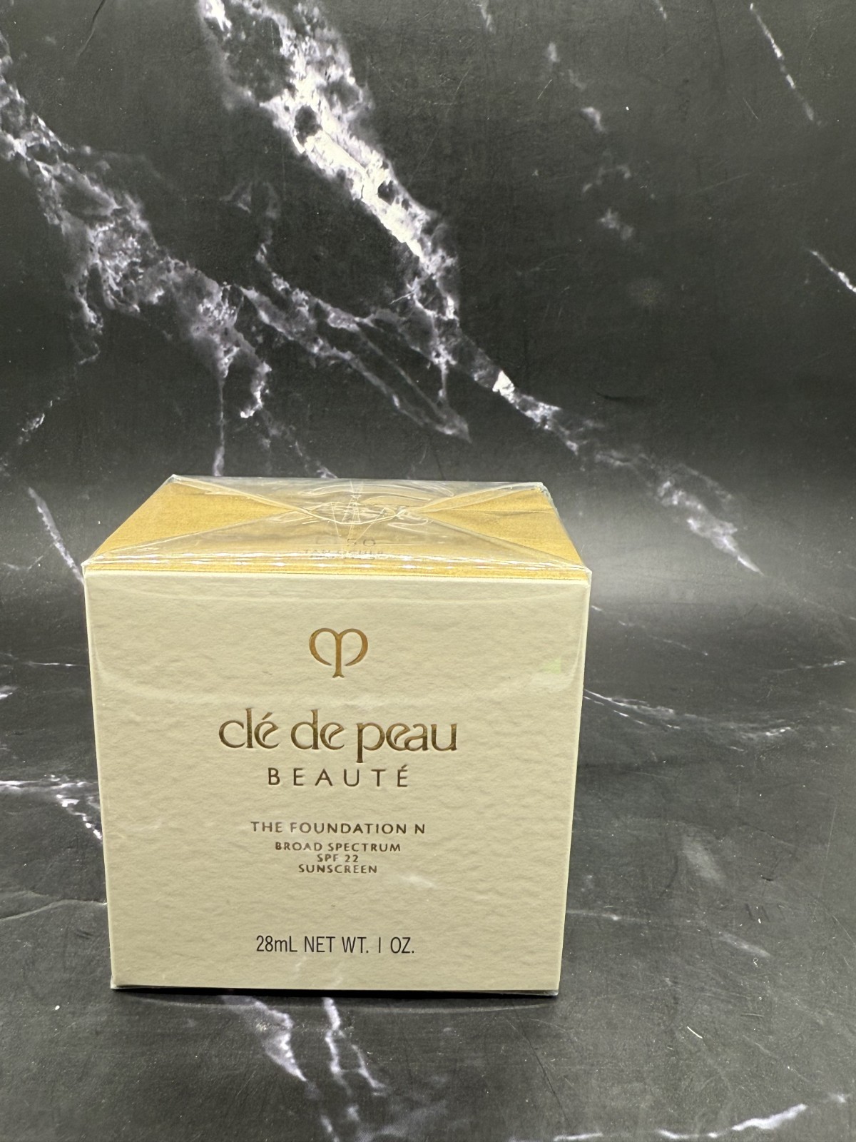 Cle De Peau The Foundation N SPF 22 – Tan Ocher 0 50 – 1 oz / 28 ml Sealed Box