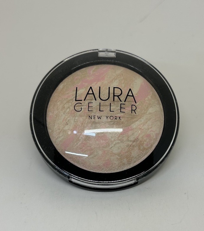 Laura Geller Baked Balance-N-Glow Illuminating Foundation .28 PORCELAIN READ DES