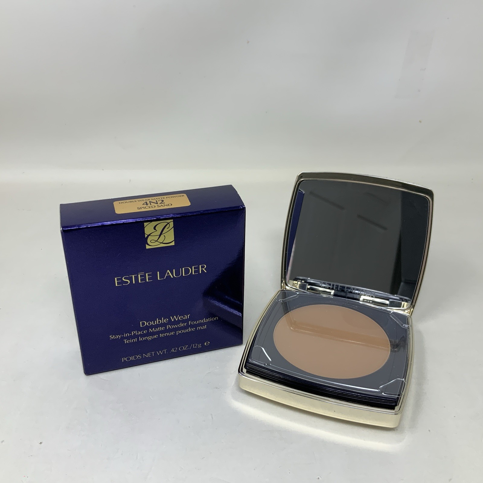 Estée Lauder Double Wear Stay In Place Matte Powder Foundation – 4N2 Spiced Sand