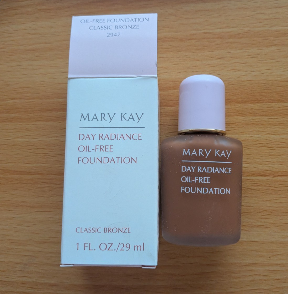 Mary Kay Day Radiance Liquid Foundation 1 FL OZ CHOOSE YOUR SHADE FREE SHIPPING