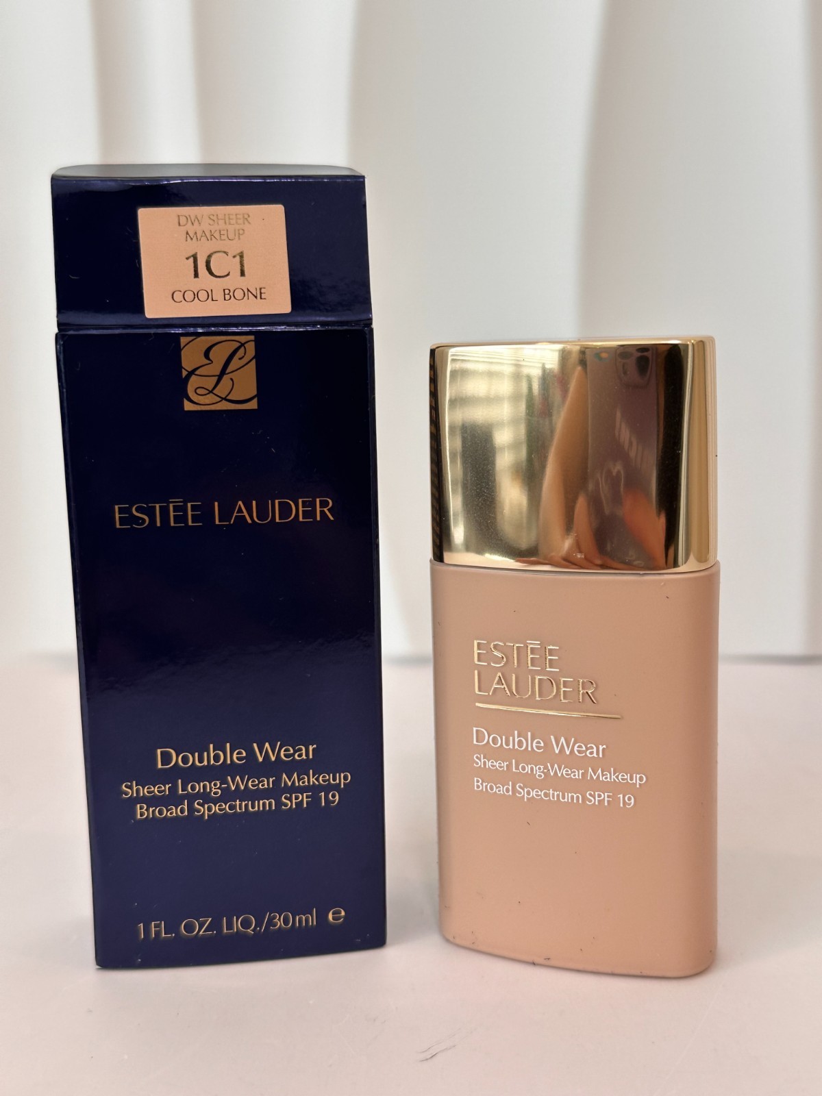 Estée Lauder Sheer Long-Wear Makeup Broad Spectrum SPF19 Pick Your Shade