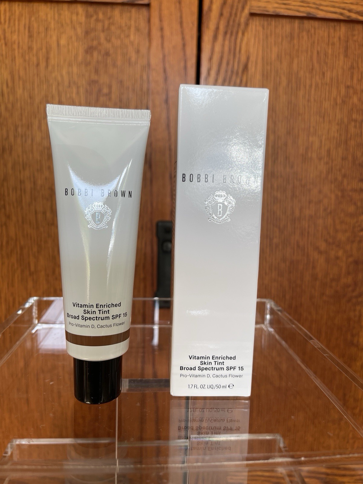 Bobbi Brown Vitamin Enriched Skin Tint SPF 15 Rich 2 1.7 fl oz