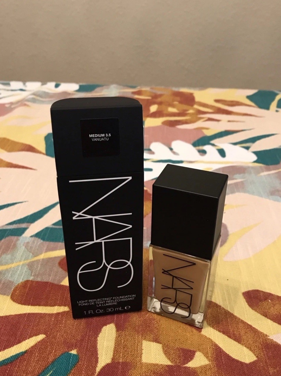 Nars Light Reflecting Foundation 1 fl oz – MEDIUM 3.5 VANUATU