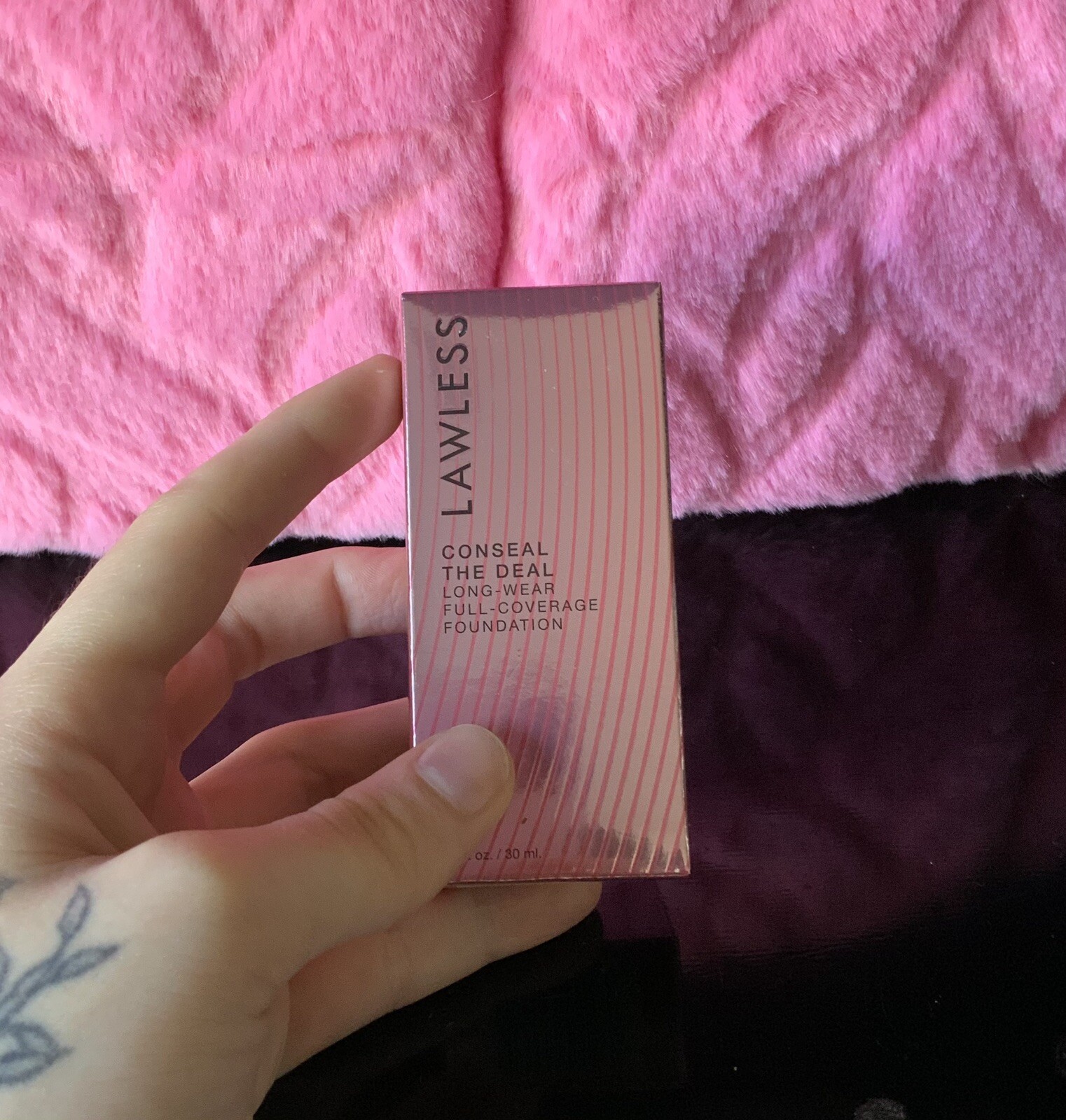 Lawless Full Coverage Buildable Foundation Makeup Shade Sesame; Fair Neutral