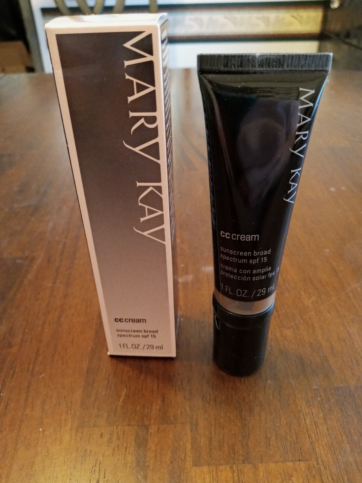 Mary Kay CC Cream Sunscreen Broad Spectrum SPF 15*Very Deep*Expired 08/21