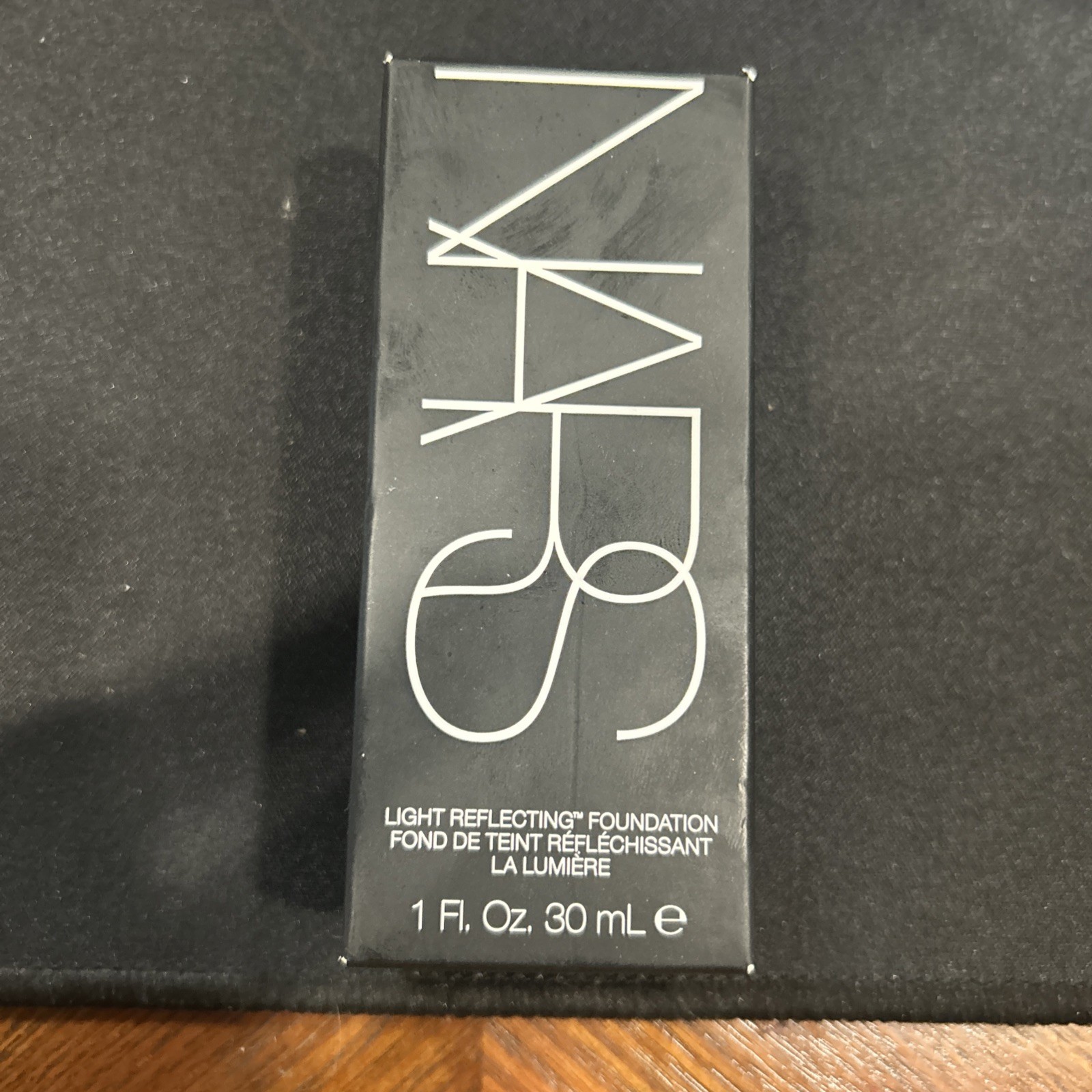 Nars Light Reflecting Foundation SIBERIA Light 0 – Size 30mL / 1 Oz.