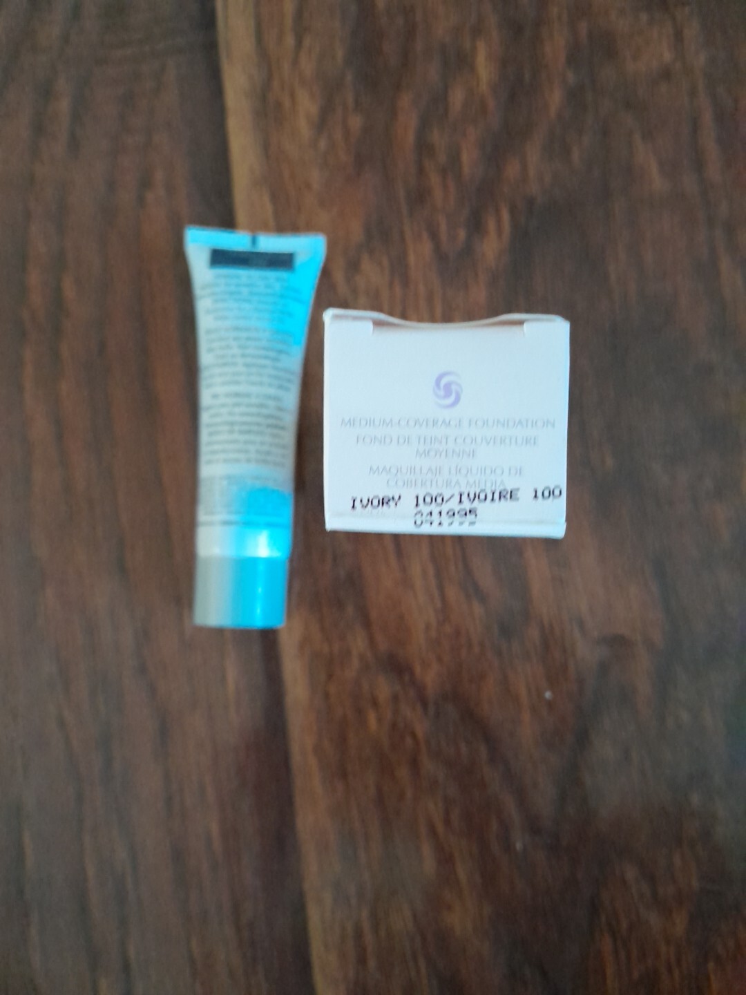 Mary Kay Medium Coverage Foundation Ivory 100 041995 Normal To Oily Skin