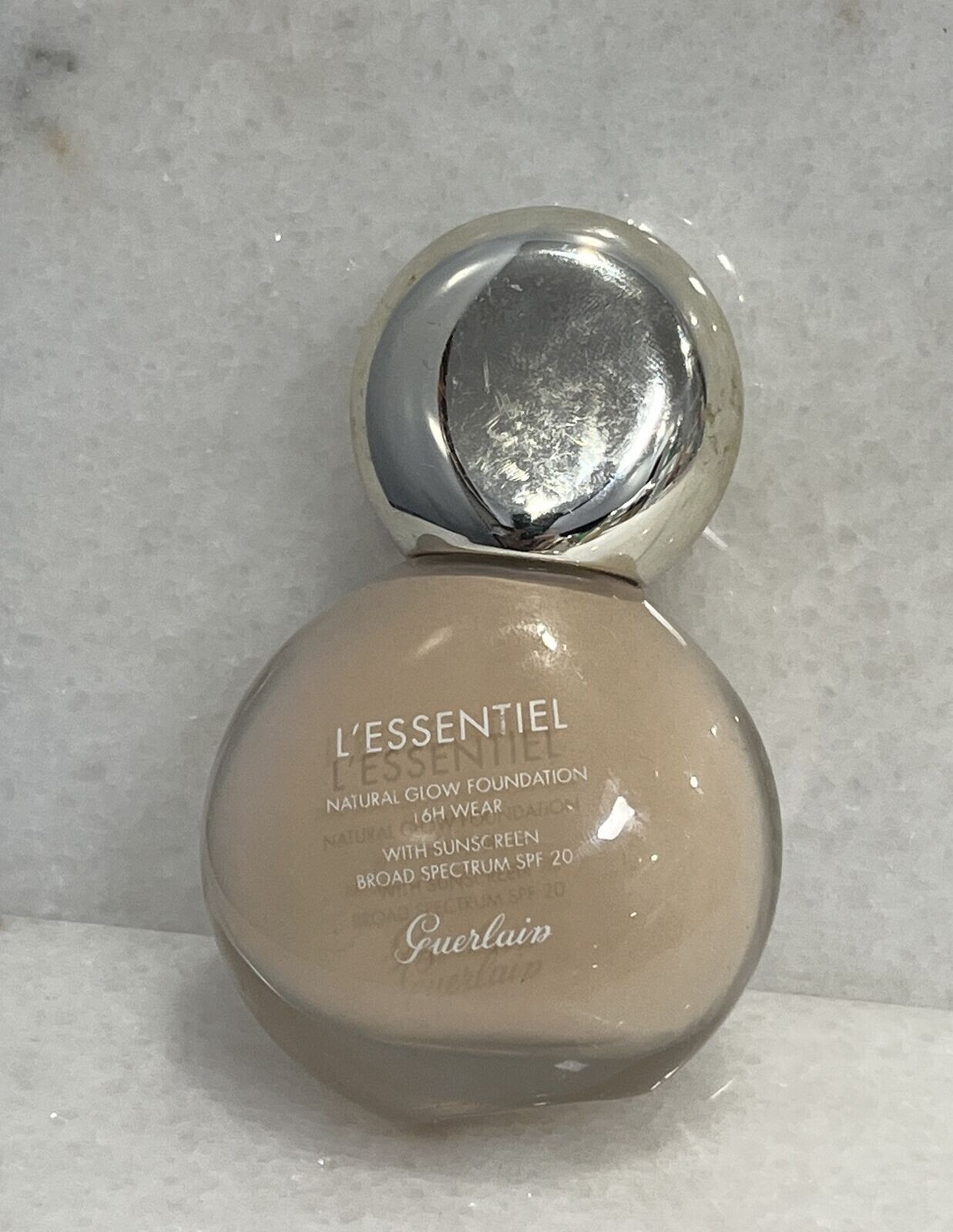 GUERLAIN L’ESSENTIEL Natural Glow Foundation 16h WEAR 00C NWOB