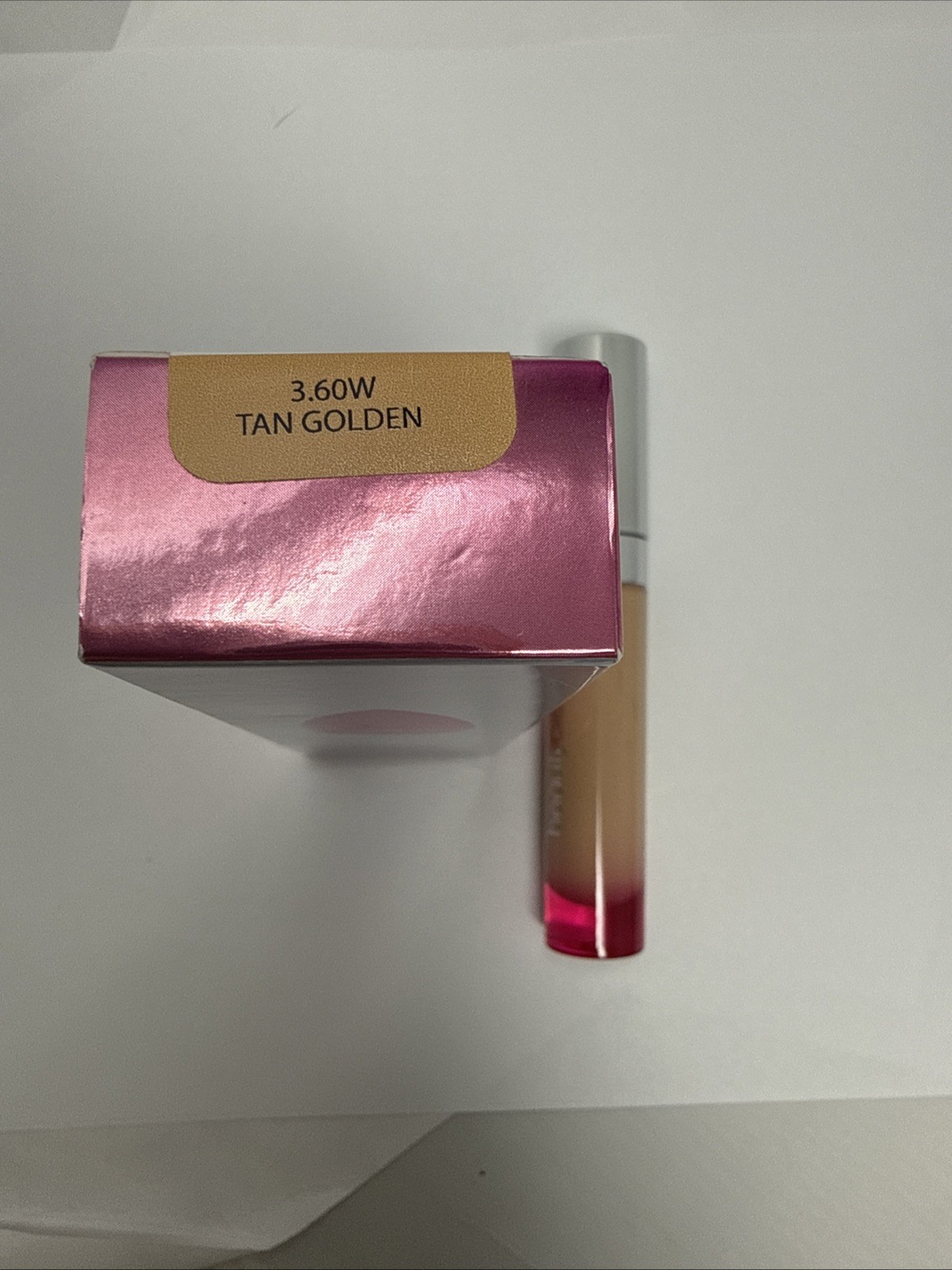 Beauty Blender Bounce Foundation —3.60 W Tan Golden- 1 fl oz New in Box