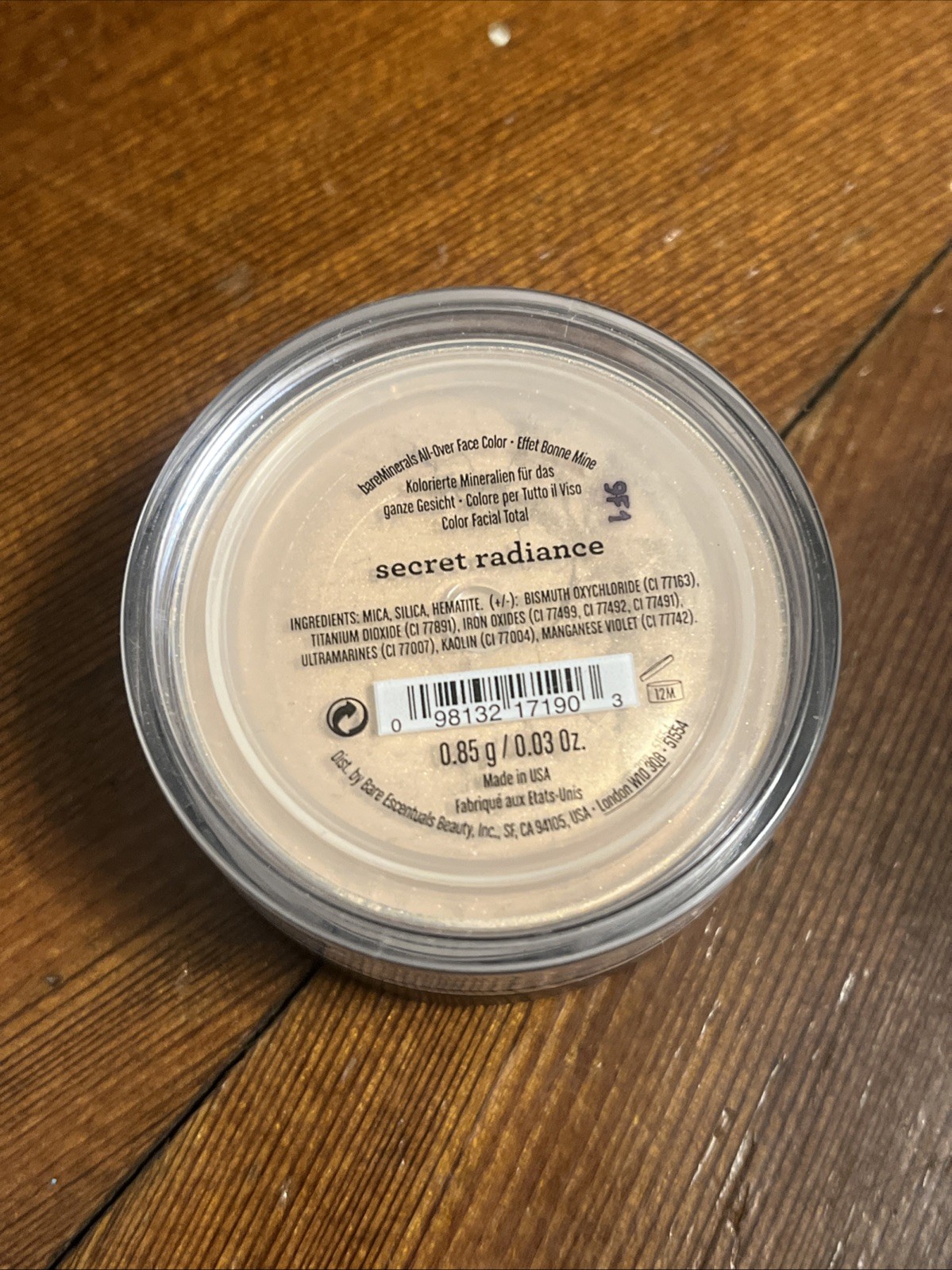 Bare Minerals Secret Radiance Brand New Full Size .85g Bare Escentuals RARE