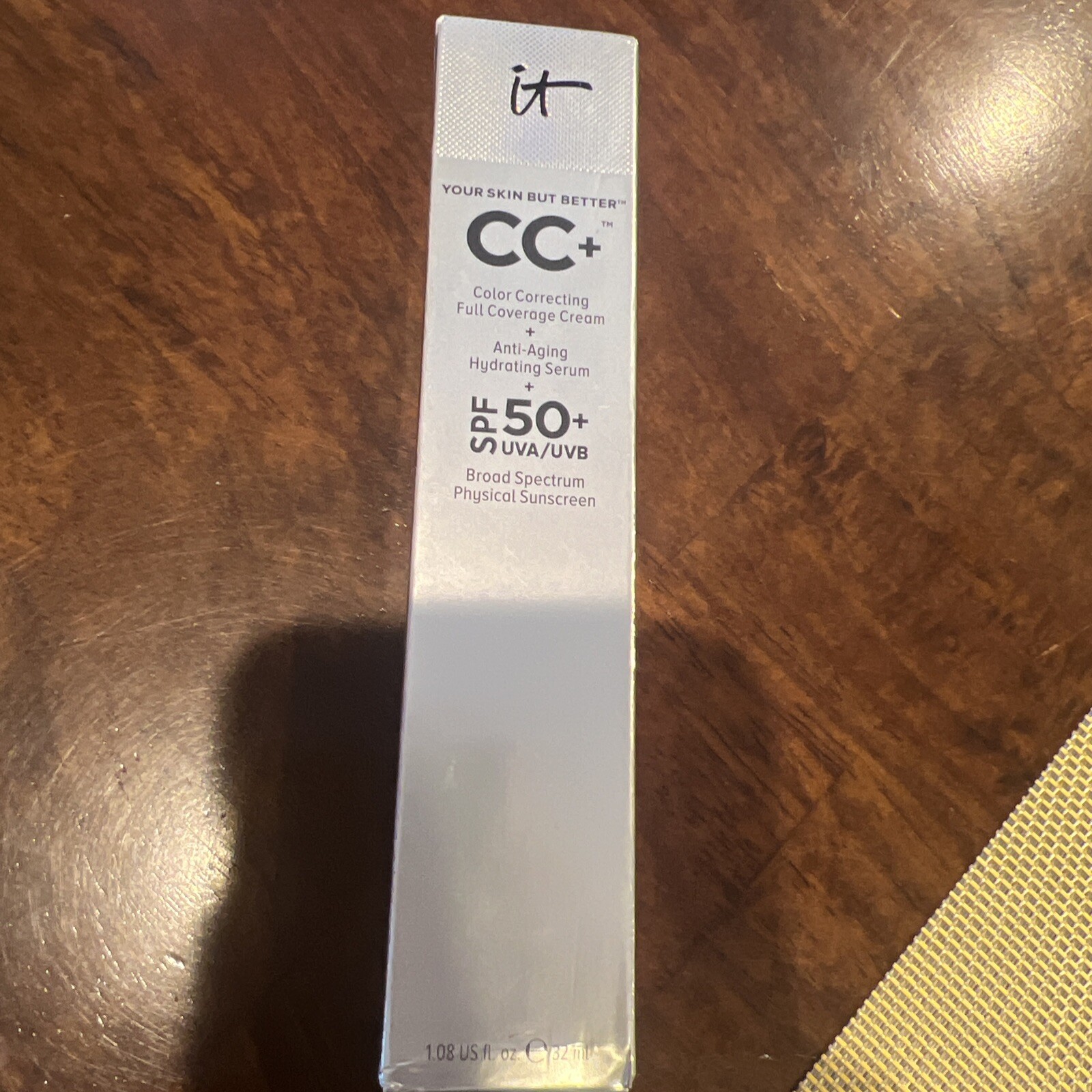 IT Cosmetics Your Skin But Better CC Full Coverage Cream SPF50 LIGHT NWOB 11/25