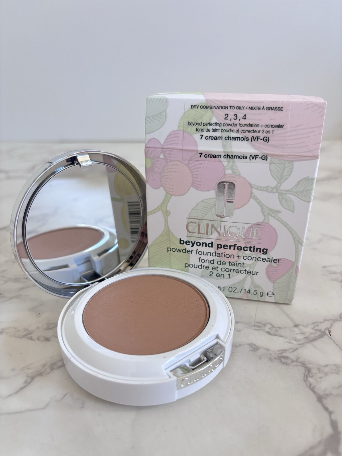 Clinique Beyond Perfecting Foundation + Concealer # 7 Cream Chamois Nib