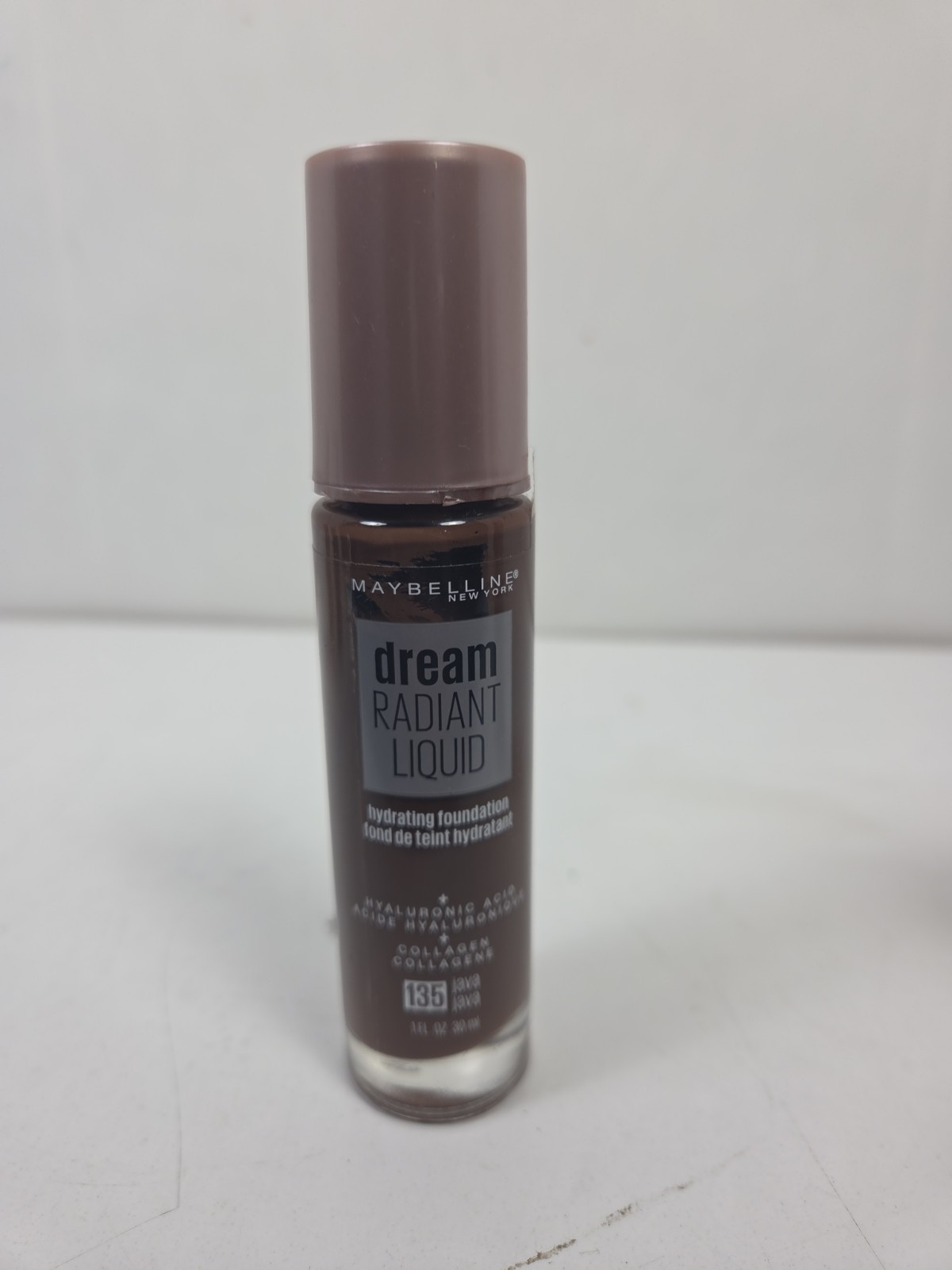 MAYBELLINE • Dream RADIANT LIQUID • Hydrating Foundation #135• Java Java