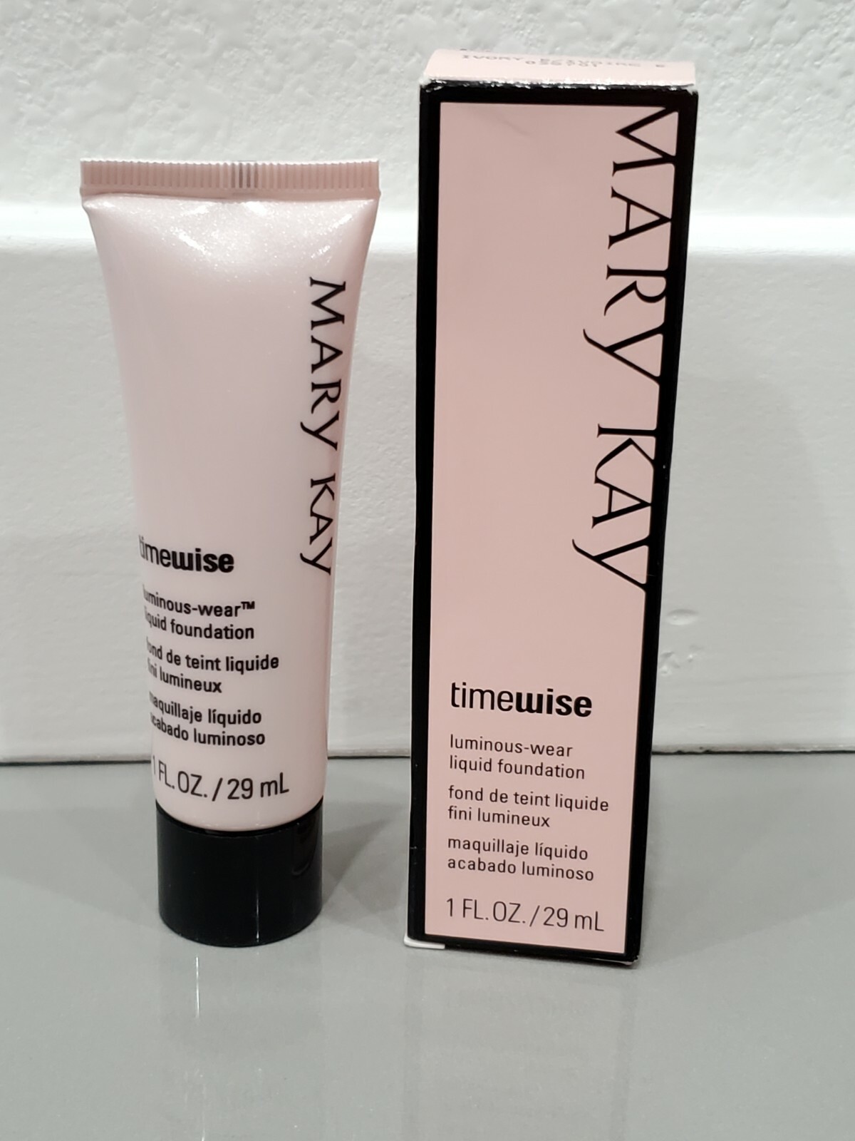 Rare NEW Mary Kay TimeWise Ivory 4 Liquid Foundation 1 Fl oz