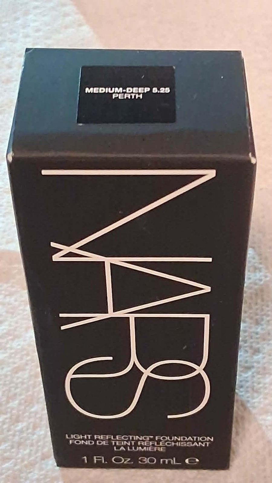 NARS Light Reflecting Foundation – Full Size 1 oz – Medium Deep 5.25 Perth – NEW