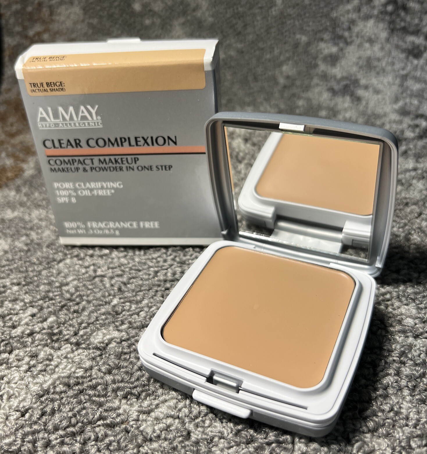 Almay Clear Complexion Compact Makeup TRUE BEIGE Fragrance Free Oil free