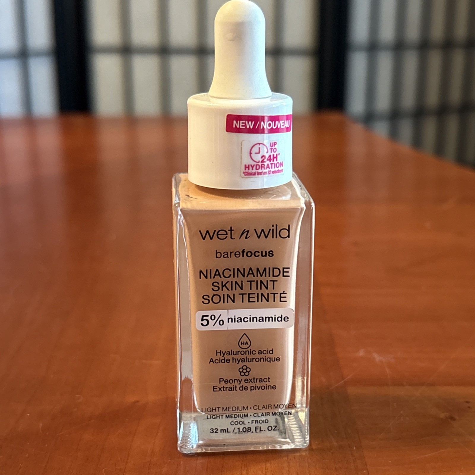 Wet n Wild Bare Focus Skin Tint 5% Niacinamide Hyaluronic Acid Light Medium Cool