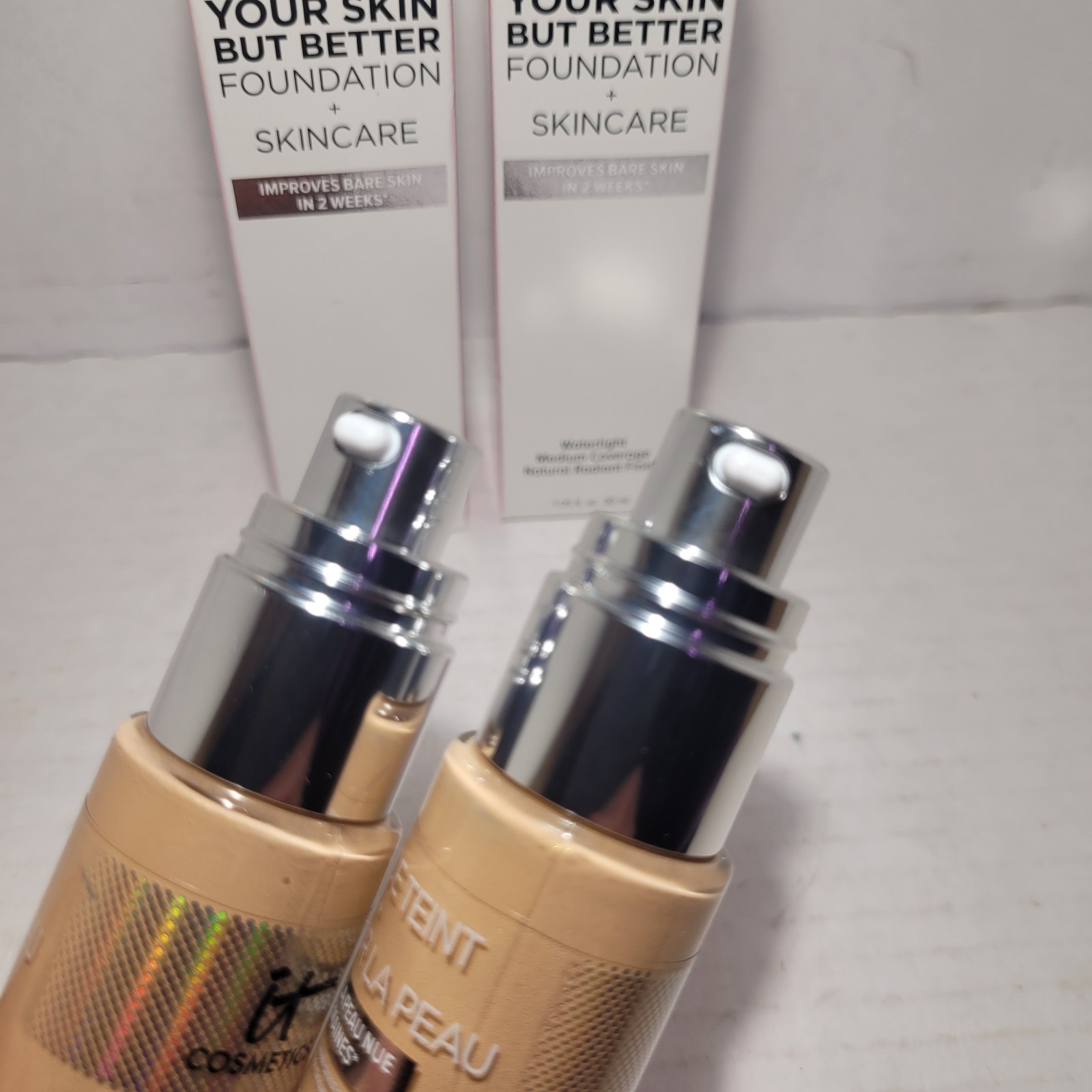 2 it Cosmetics Foundation + Skincare (Light Warm 23) Natural Radiant Finish