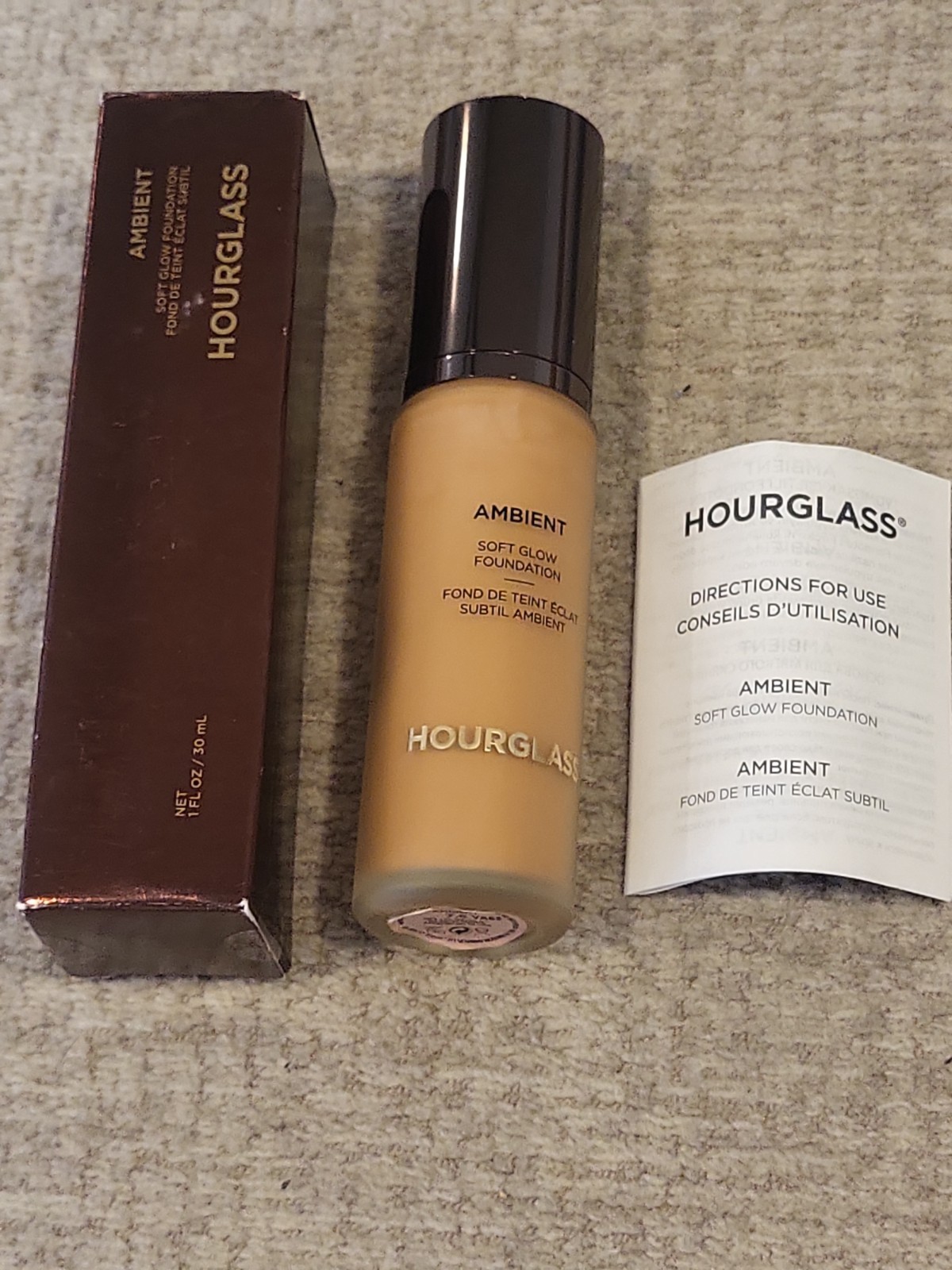 HOURGLASS Ambient Soft Glow Foundation Shade 7.5 Sizd 1floz/30ml Damaged Box