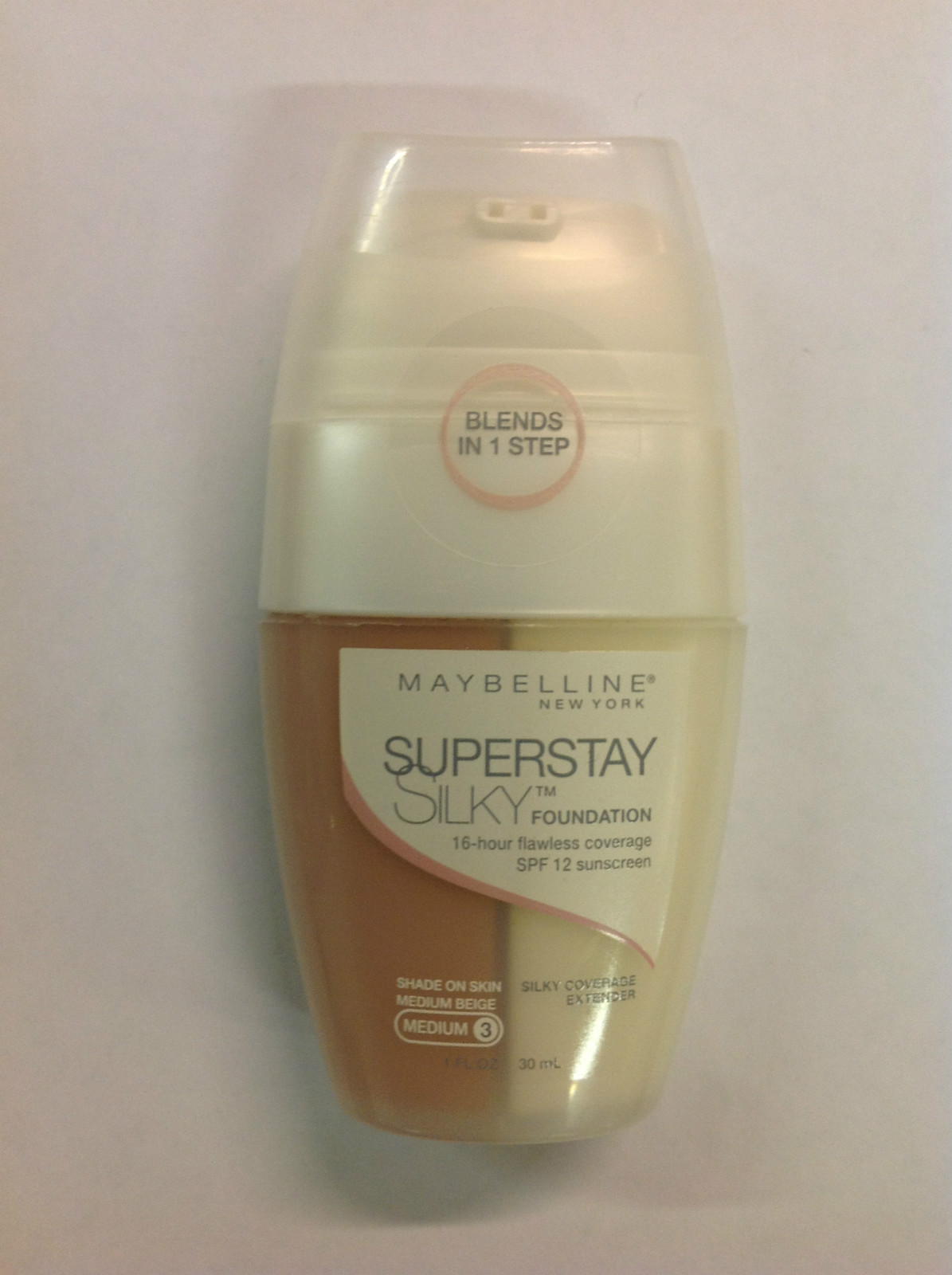 Maybelline Superstay Silky Foundation MEDIUM BEIGE (MEDIUM #3) NEW.