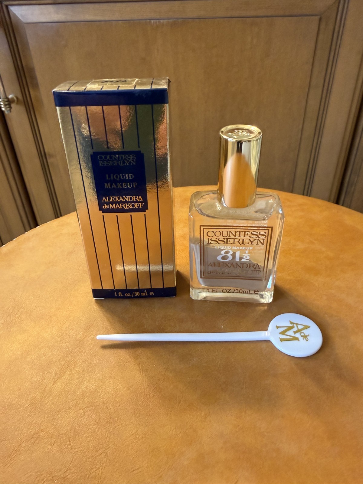 ALEXANDRA DE MARKOFF Countess Isserlyn Liquid Makeup 81 ½ New Discontinued