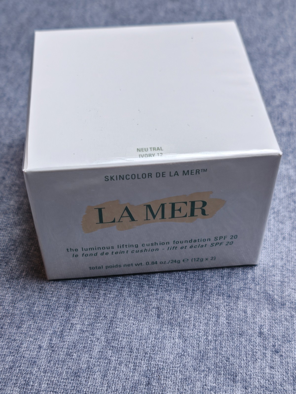 La mer The Luminous Lifting Cushion Foundation SPF 20 in Neutral Ivory 12 New