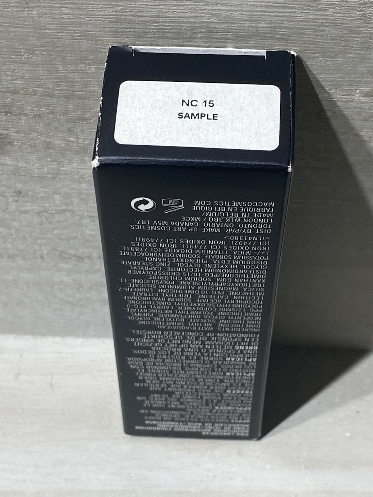 MAC Pro Longwear Nourishing Waterproof Foundation 0.84oz NC15