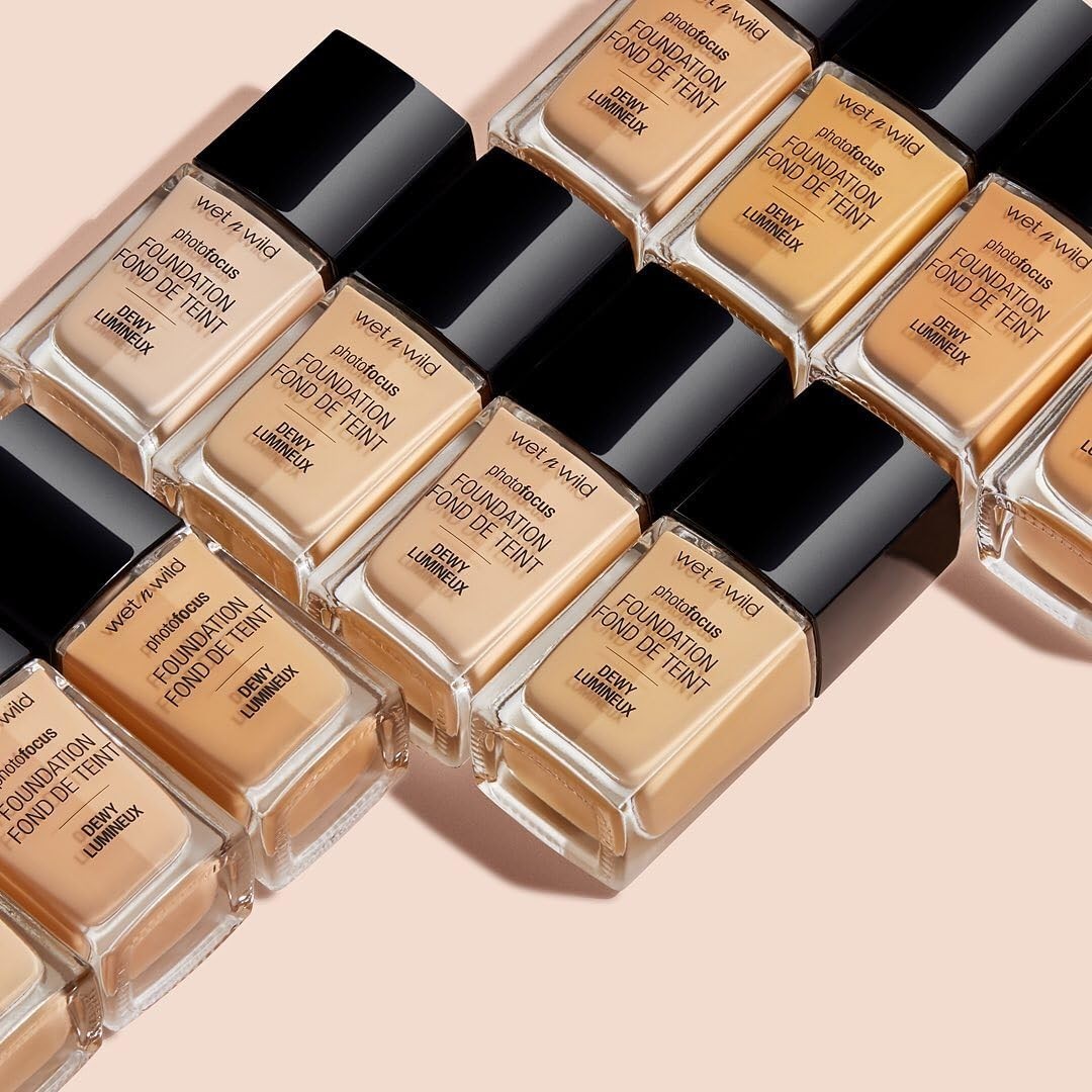 Cruelty-Free Dewy Liquid Foundation, Soft Beige – Achieve Radiant Skin Today!