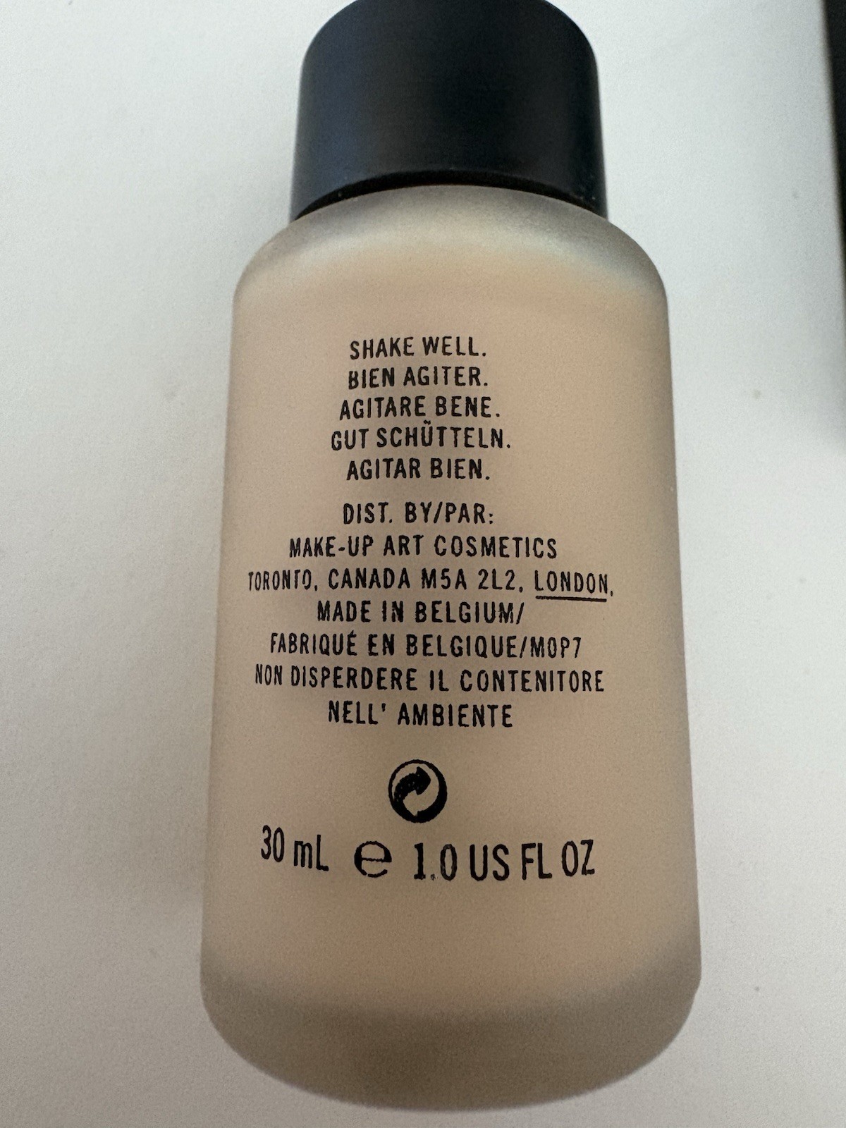 MAC Cosmetics Hyper Real Foundation – 200-New In Box Vintage