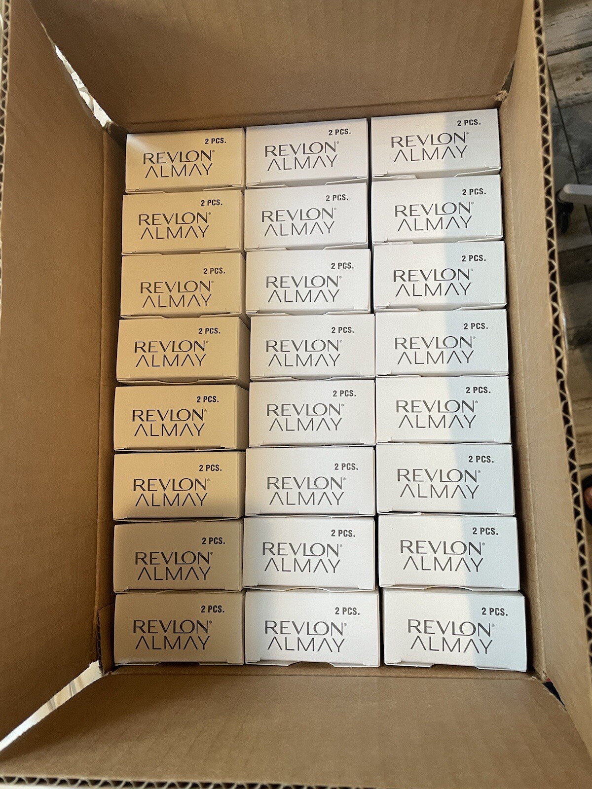 Case of 48 Revlon Photoready Insta-Filter Foundation 070 MOCHA Resell