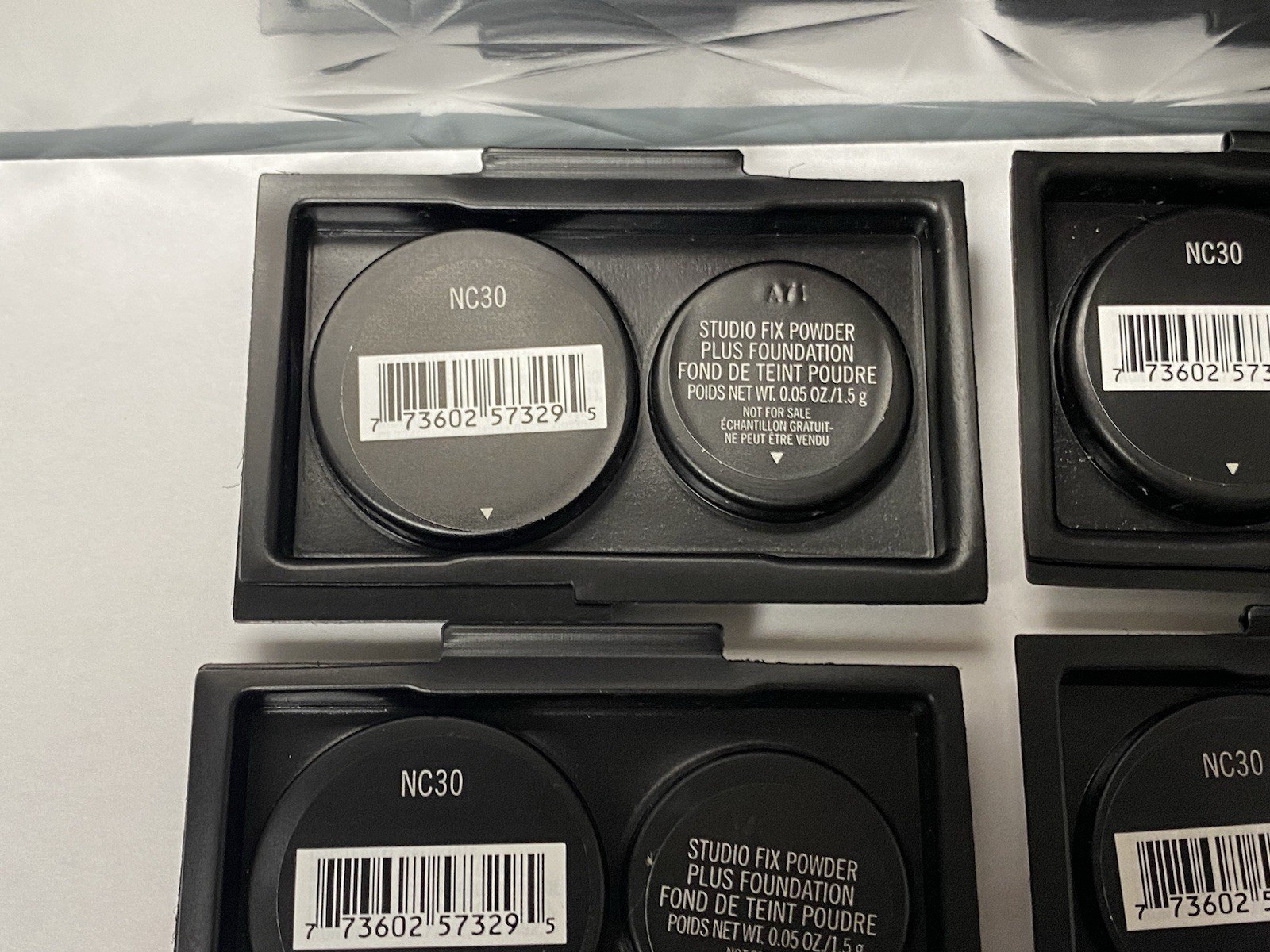 5 MAC Studio Fix Powder Plus Foundation NC30 Sample Size – ORIGINAL FORMULA