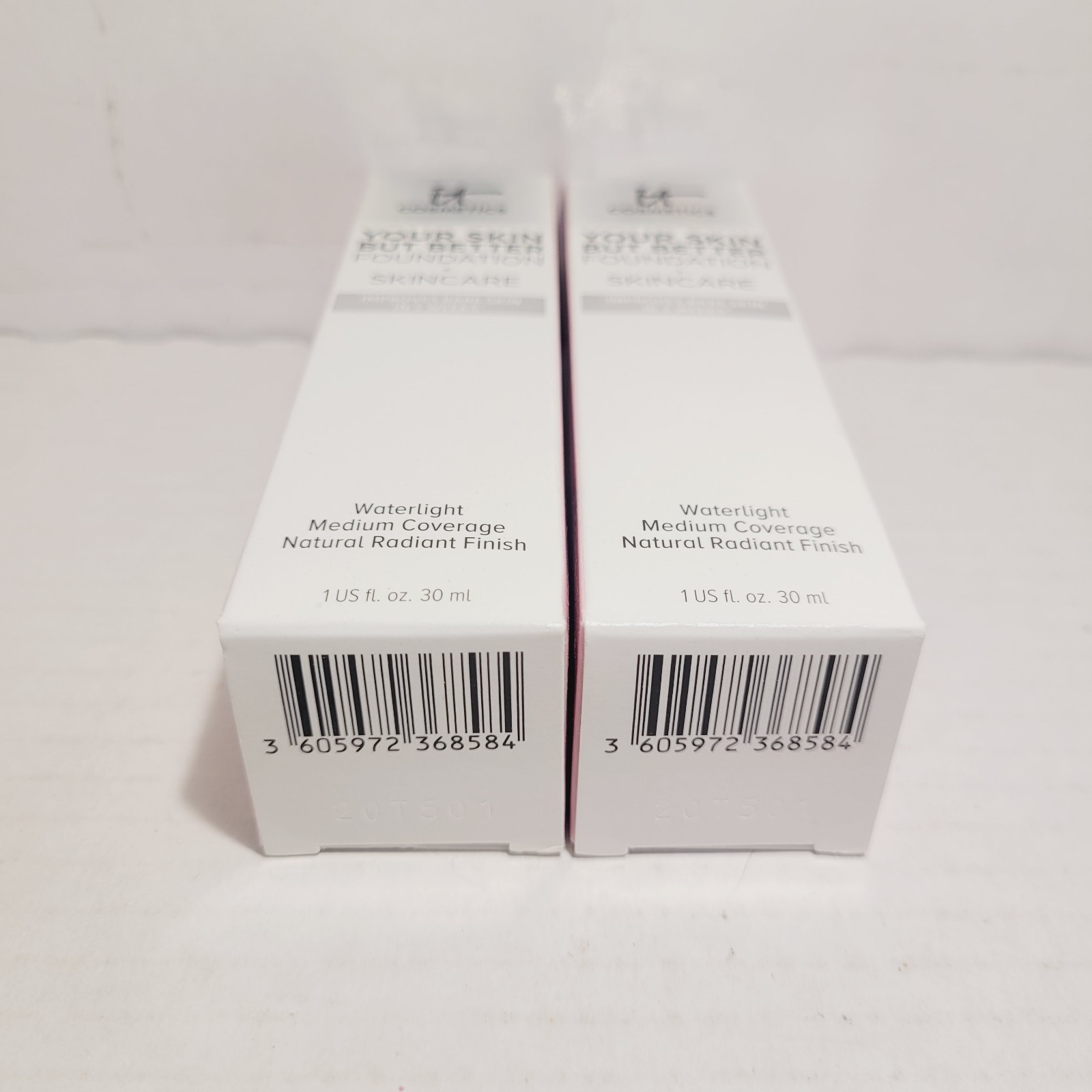 2 it Cosmetics Foundation + Skincare (Light Warm 23) Natural Radiant Finish