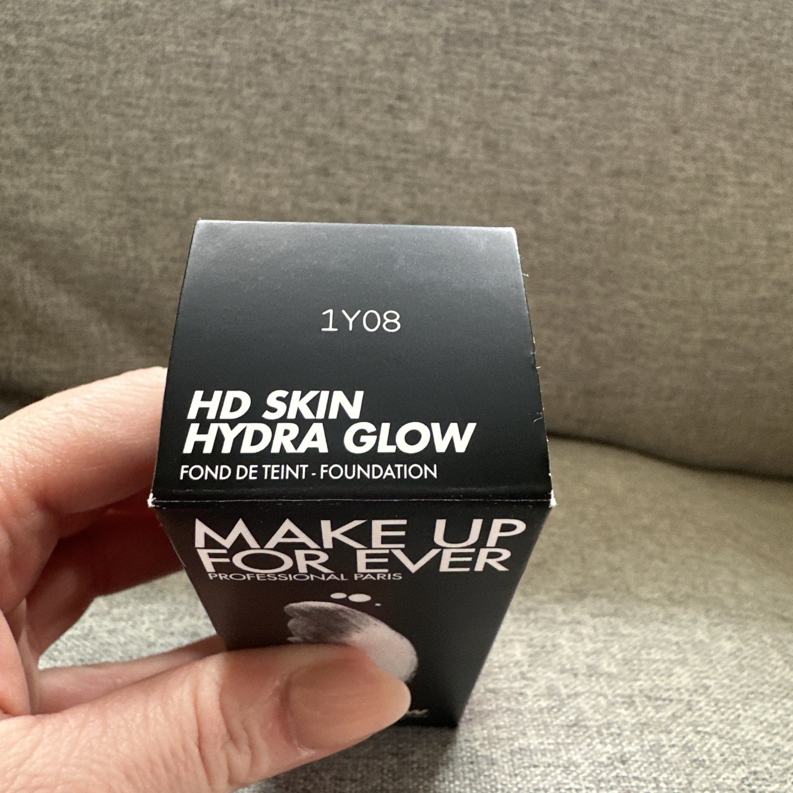 Make Up For Ever HD Skin Hydra Glow Foundation 1Y08 WARM PORCELAIN 1.01 oz/30 ml