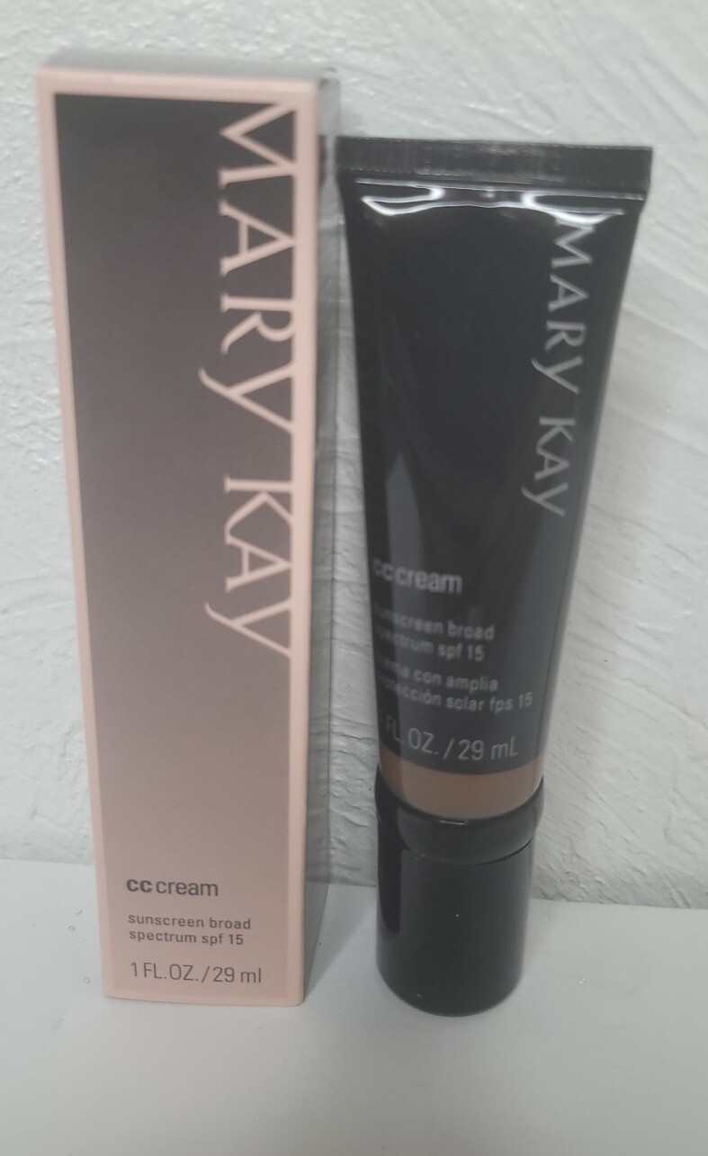 New In Box Mary Kay CC Cream Sunscreen Broad Spectrum SPF 15 Very Deep