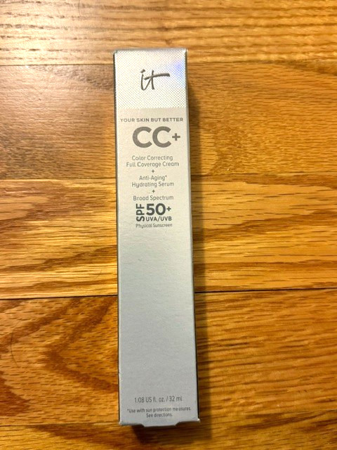 IT Cosmetics CC+ Color Correcting Foundation “Light” NEW! Exp: 12/27