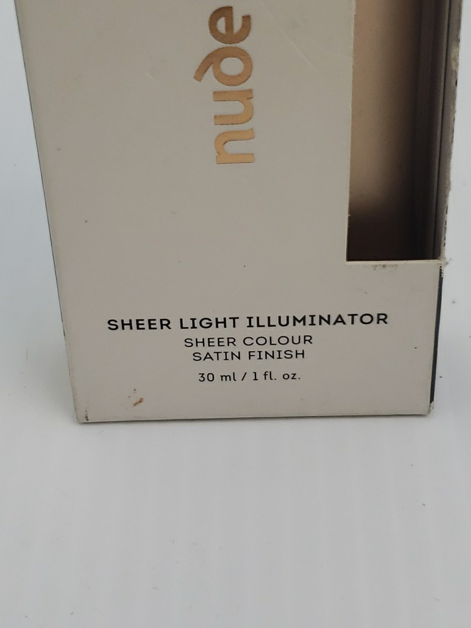Nude By Nature Sheer Light Illuminator Satin Finish (30ml/1fl)