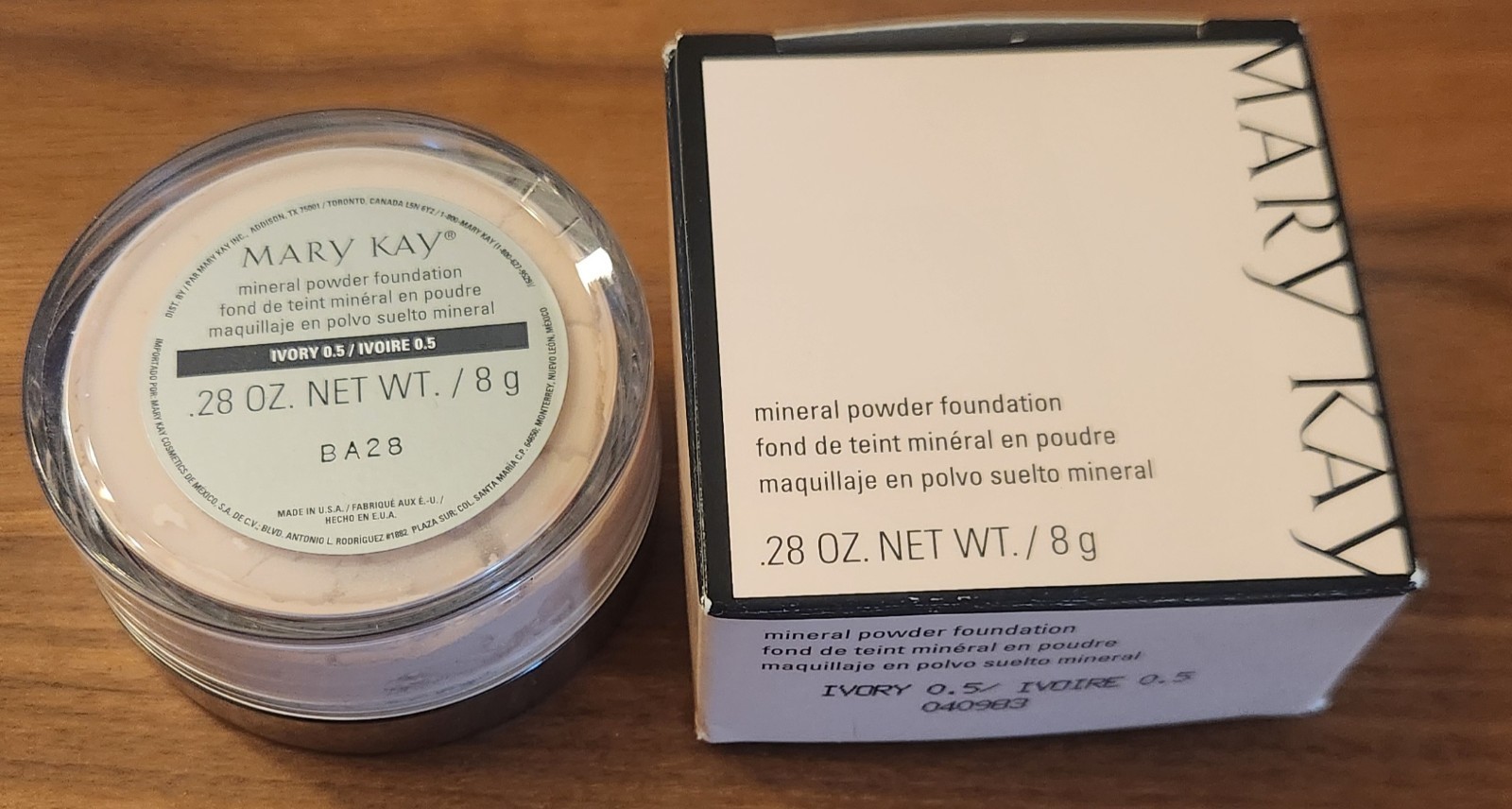 Mary Kay Mineral Powder Foundation – Ivory 0.5 Discontinued NEW IN BOX
